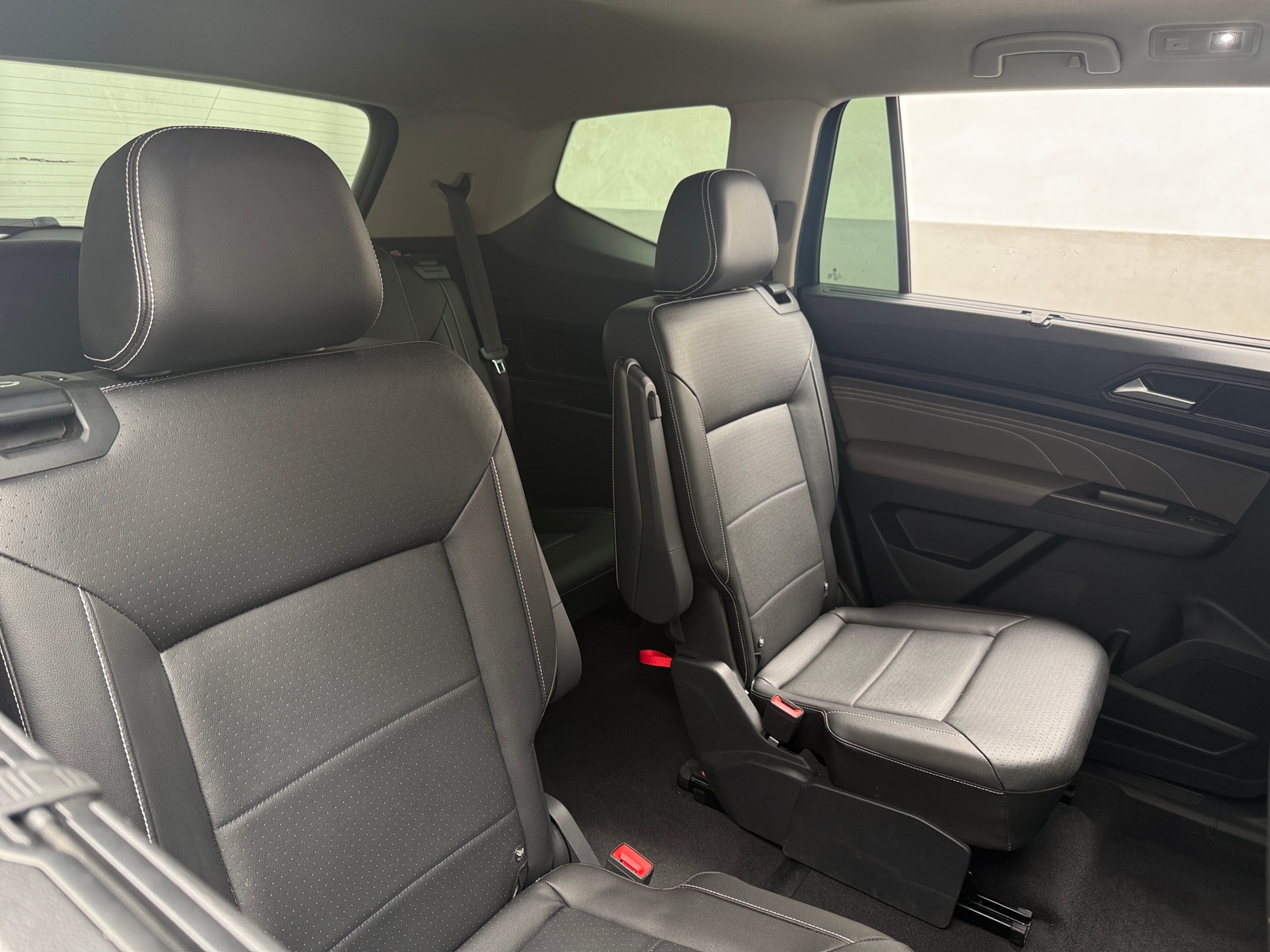 Thumbnail: 2023 Volkswagen Atlas - 6