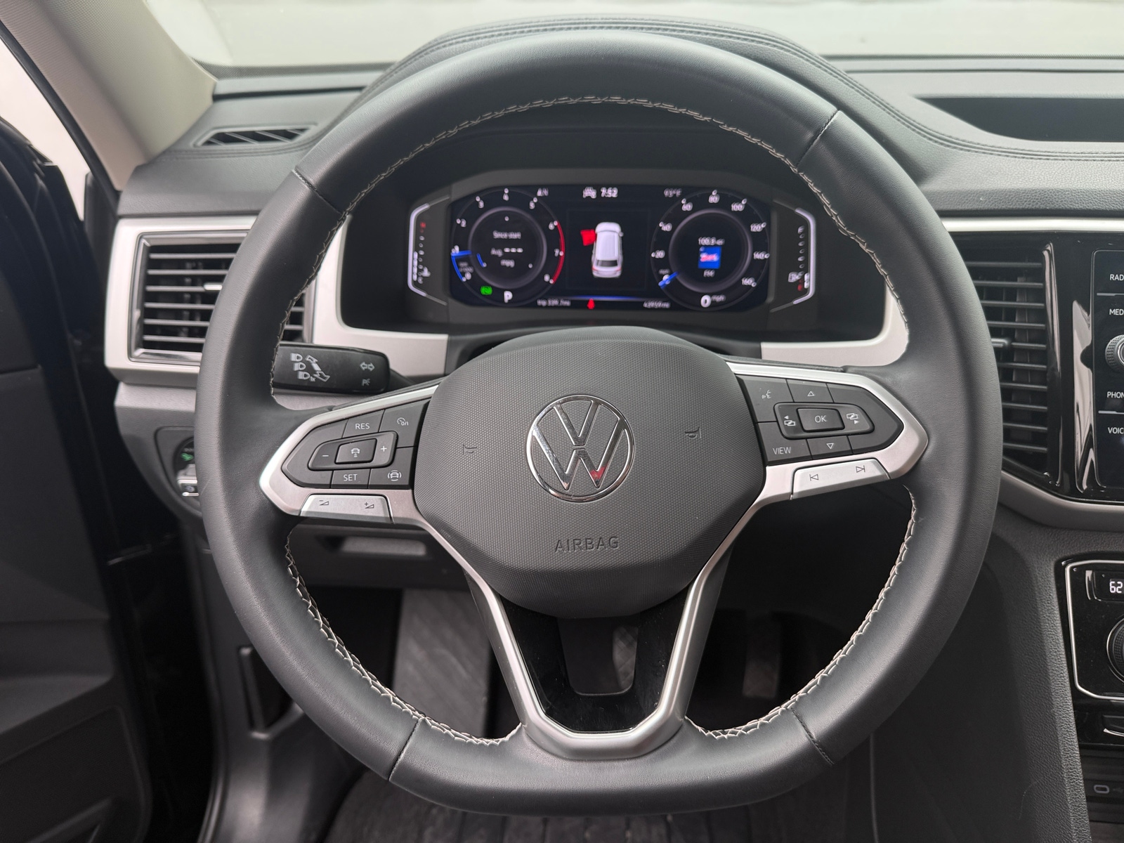 Thumbnail: 2023 Volkswagen Atlas - 5