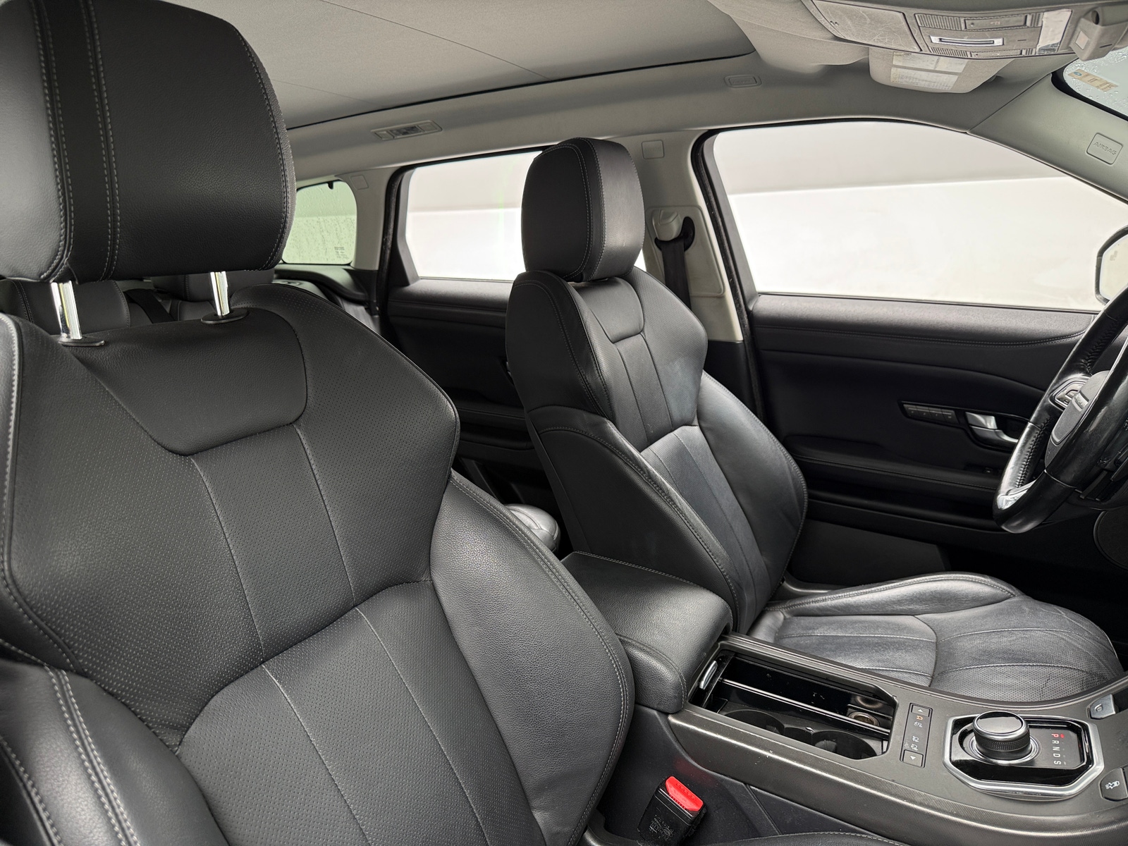 Thumbnail: 2018 Land Rover Range Rover Evoque - 2