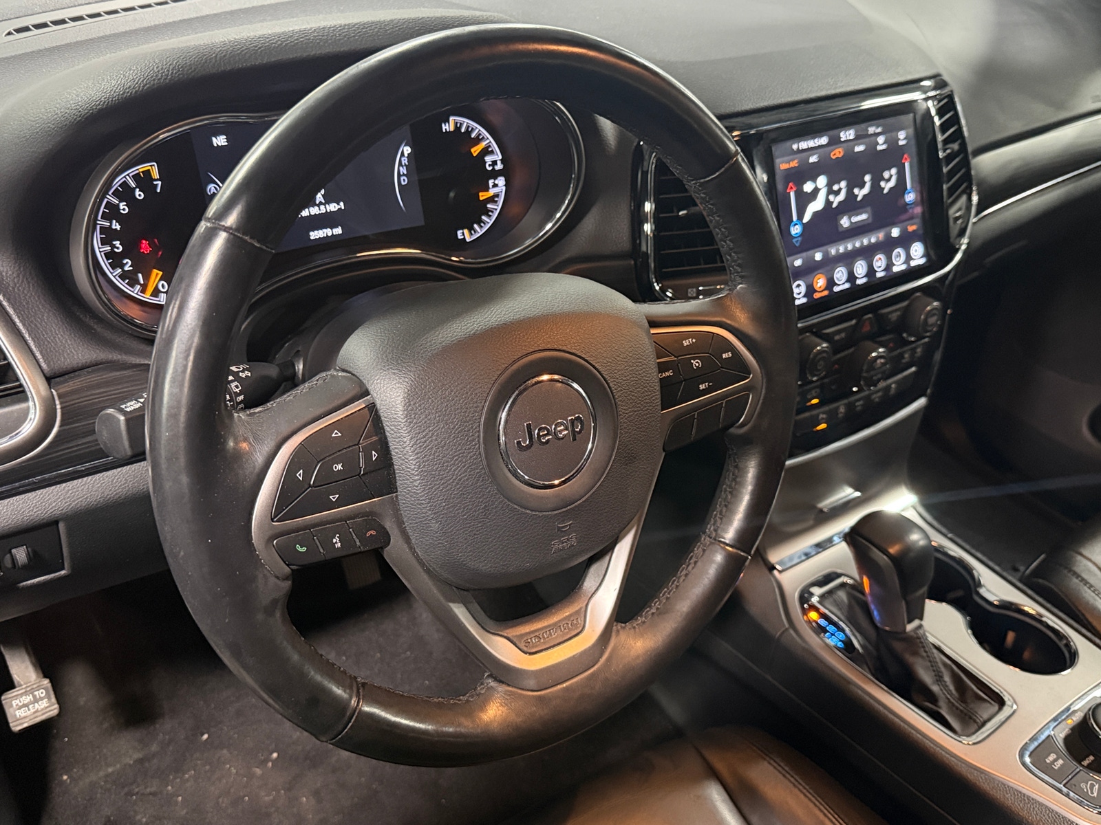 Thumbnail: 2020 Jeep Grand Cherokee - 4
