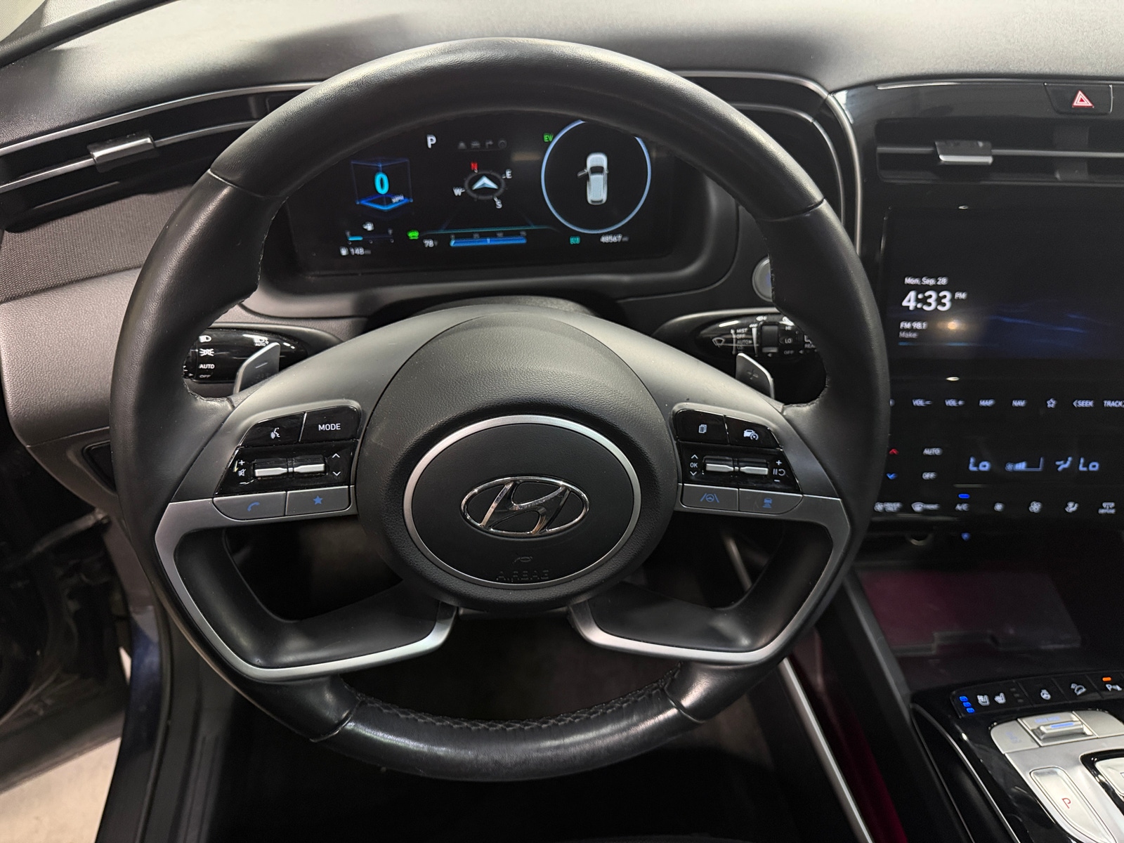 Thumbnail: 2022 Hyundai Tucson - 4