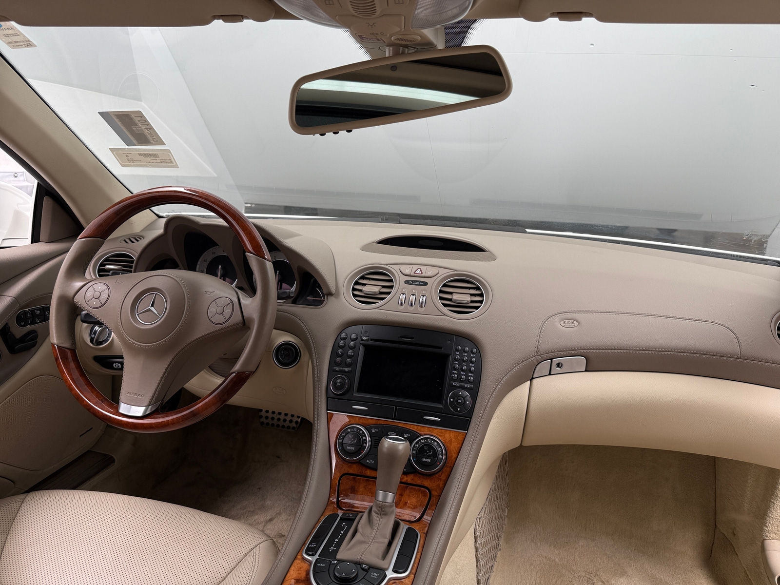 Thumbnail: 2011 Mercedes-Benz SL-Class - 2