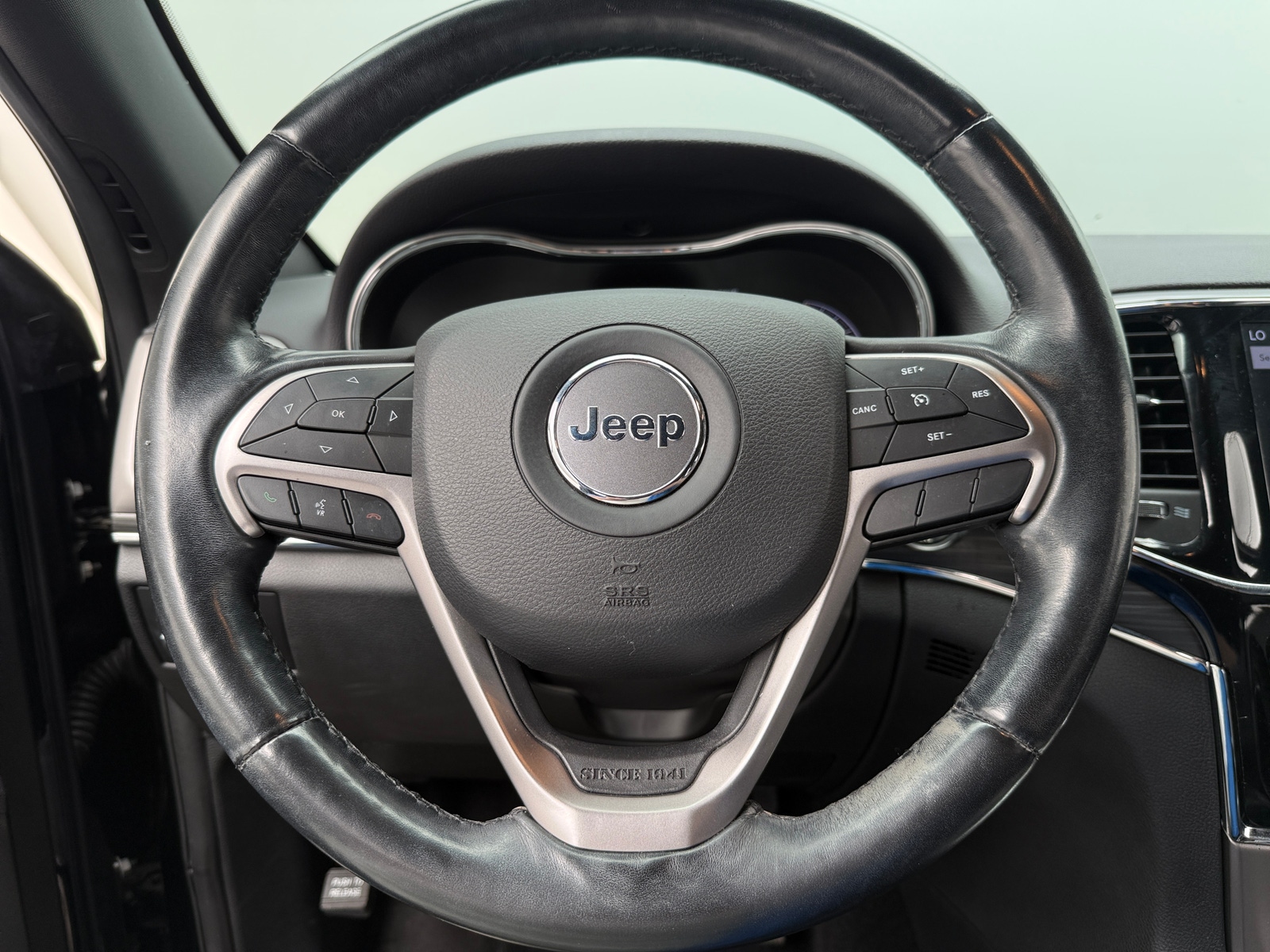 Thumbnail: 2020 Jeep Grand Cherokee - 4