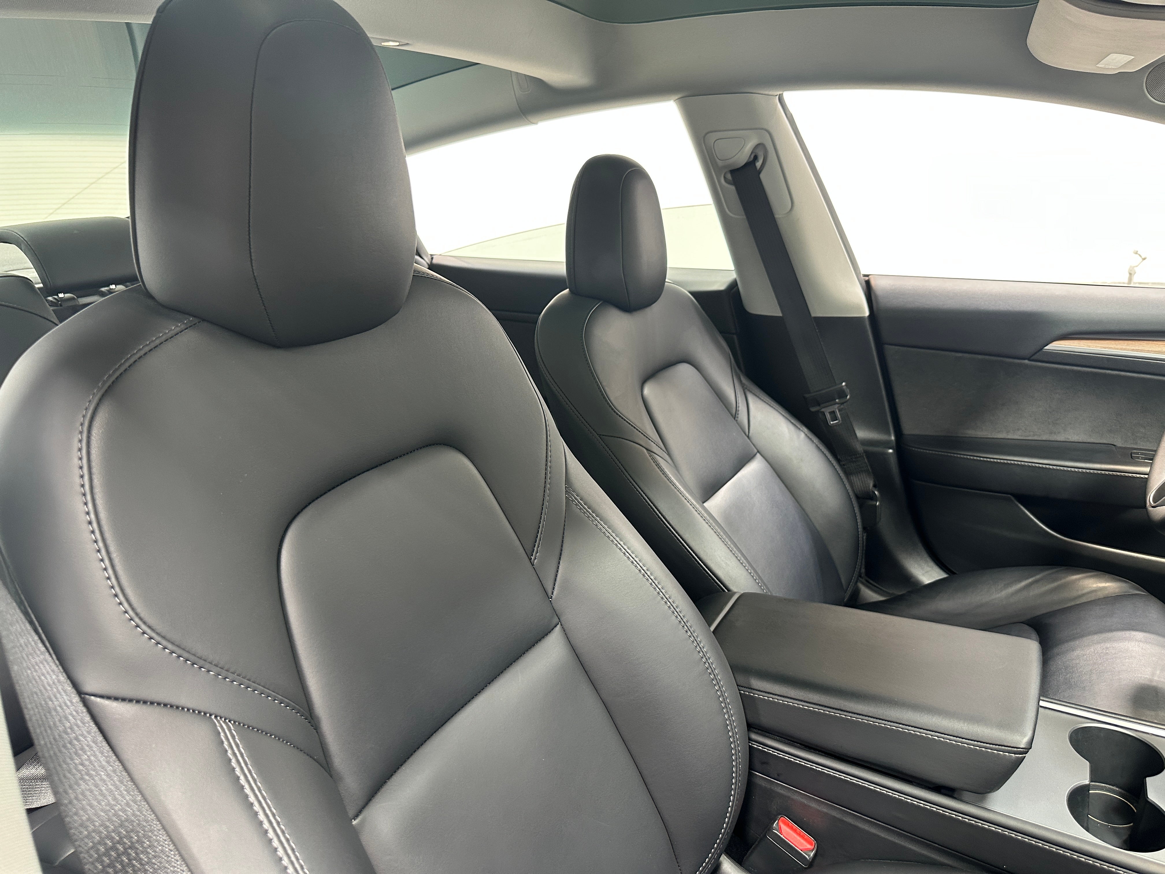Used 2022 Tesla Model 3 Base with VIN 5YJ3E1EA5NF350156 for sale in Oak Creek, WI