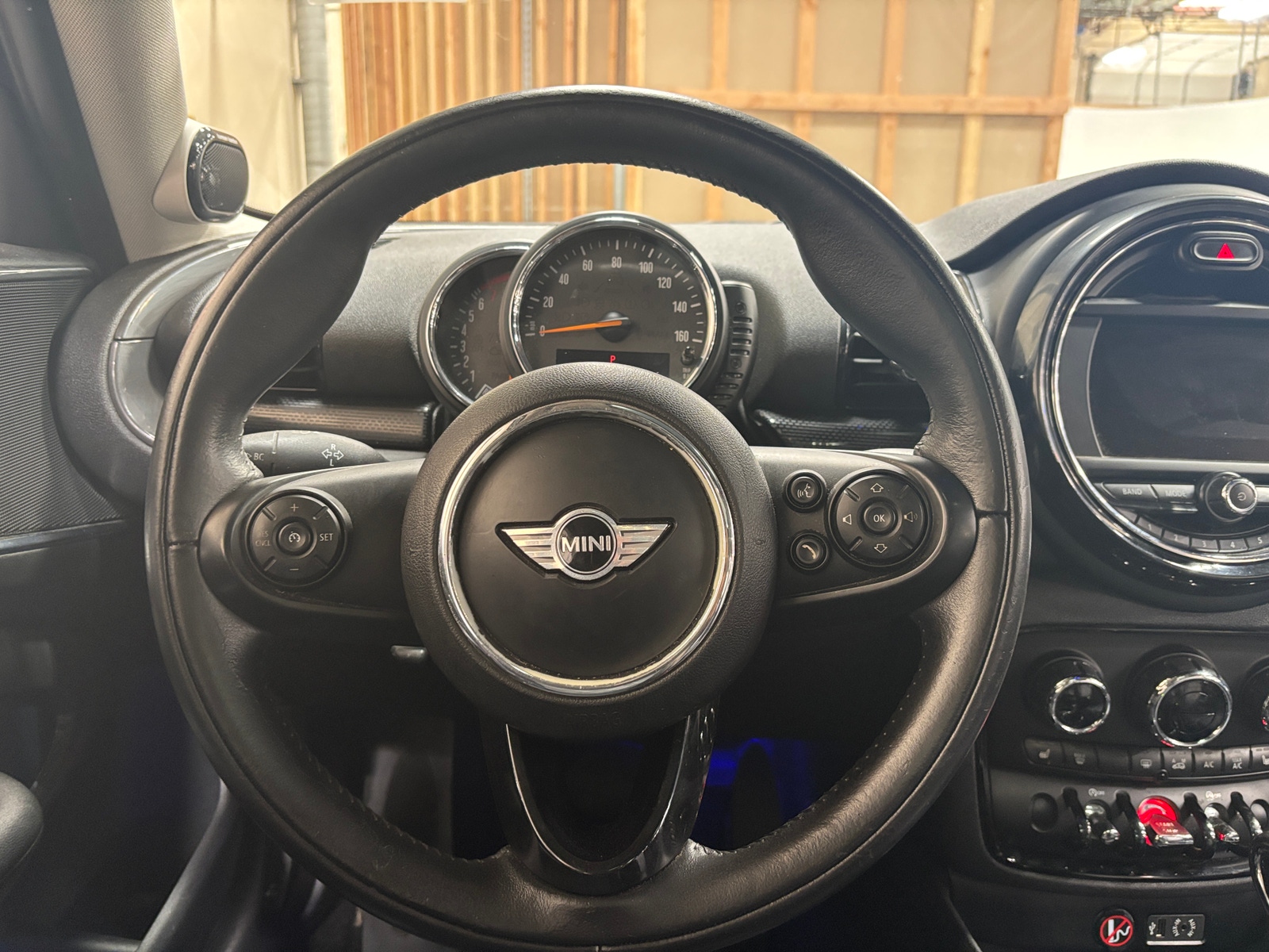 Thumbnail: 2017 MINI Cooper Clubman - 4