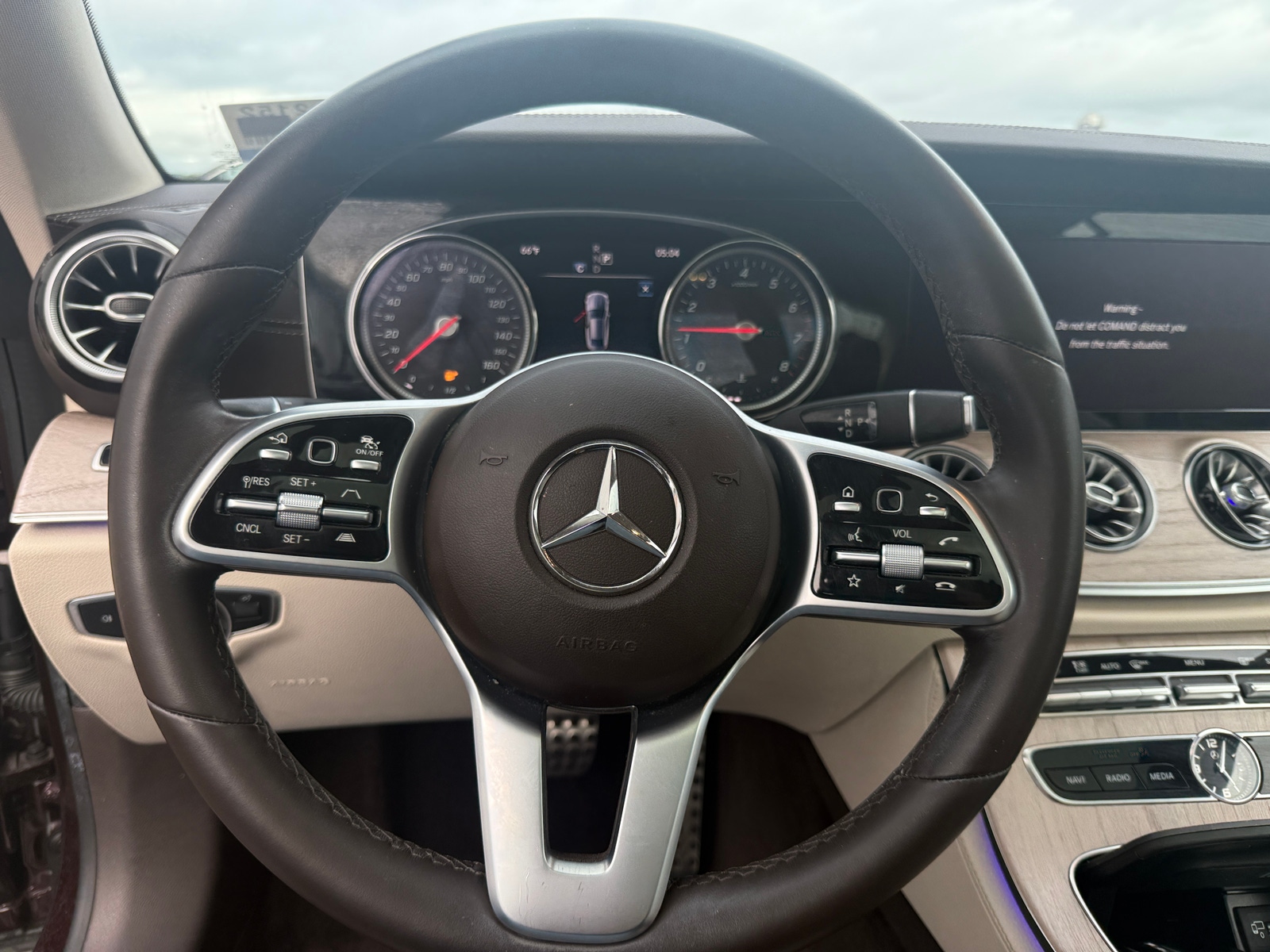 Thumbnail: 2019 Mercedes-Benz E-Class - 3