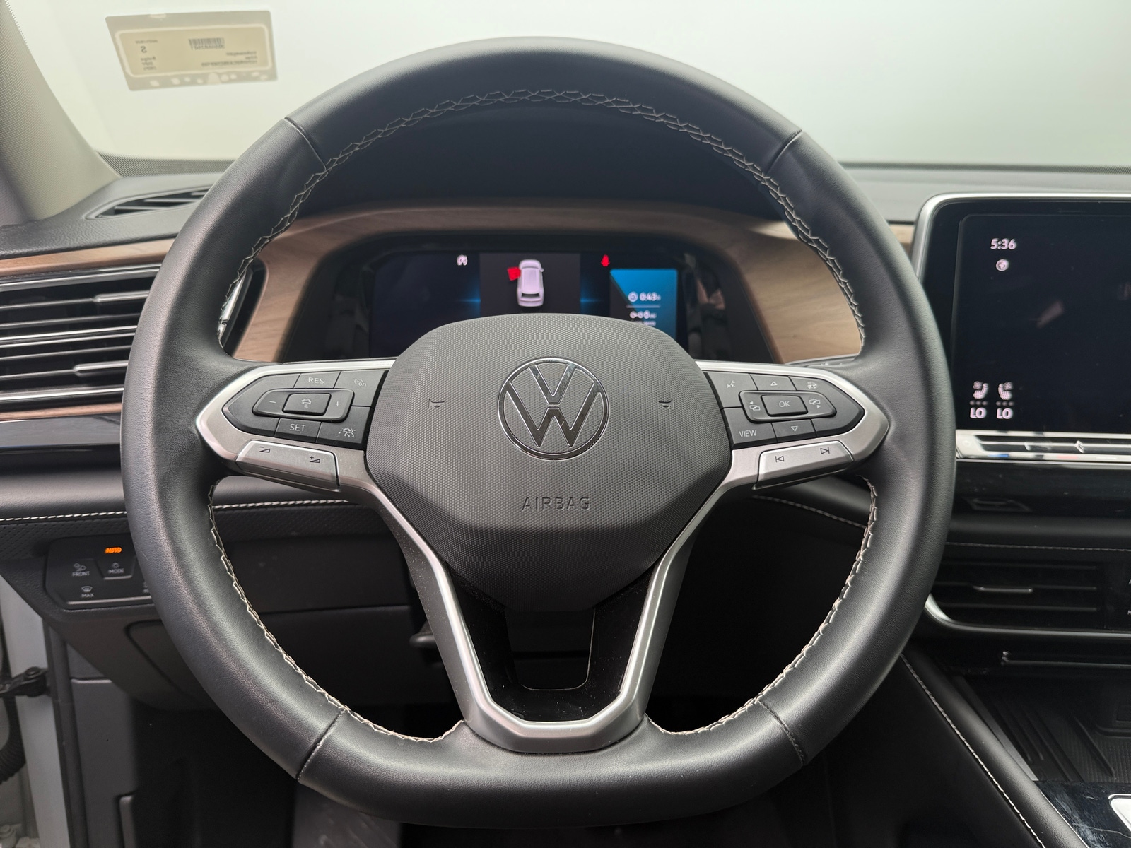 Thumbnail: 2025 Volkswagen Atlas - 5