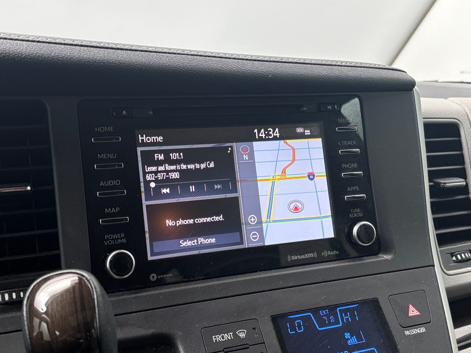 Thumbnail: 2020 Toyota Sienna - 4