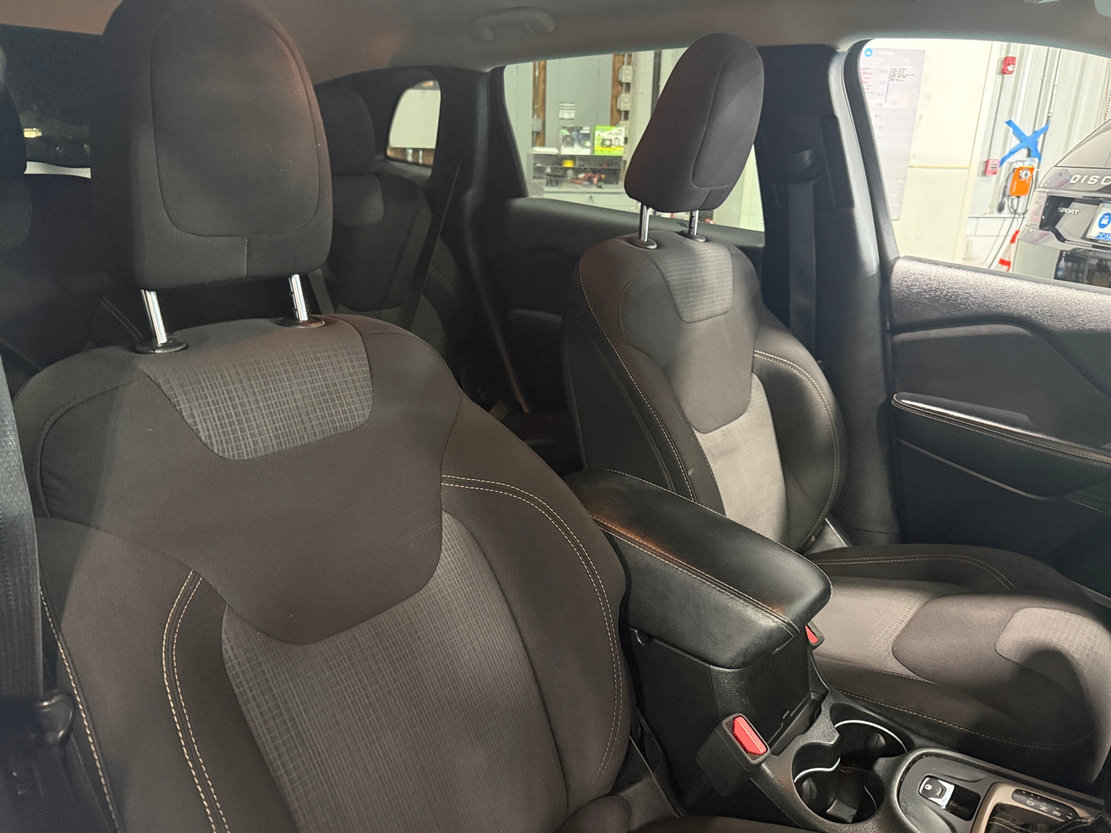 Thumbnail: 2016 Jeep Cherokee - 2
