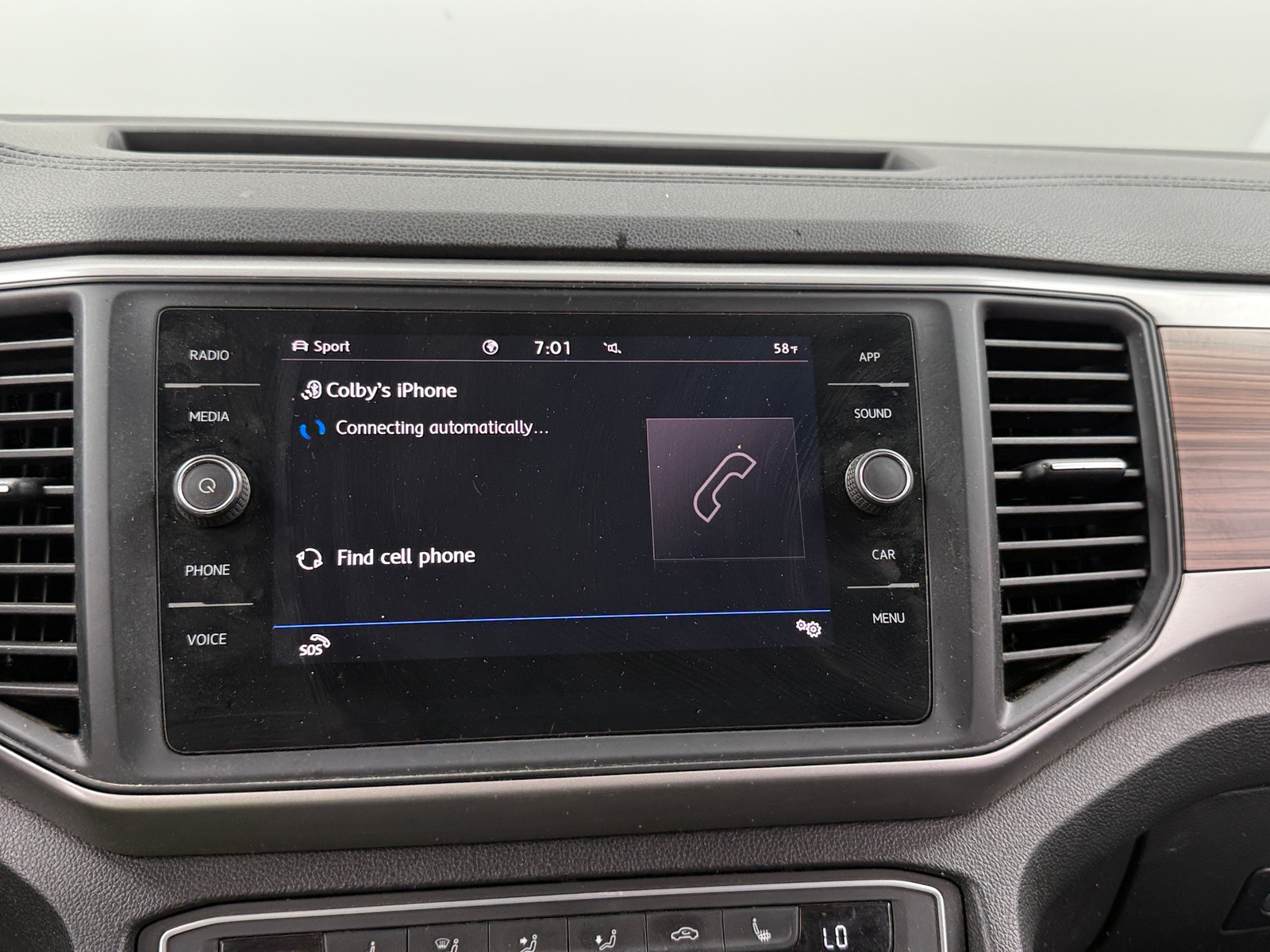 Thumbnail: 2021 Volkswagen Atlas - 4