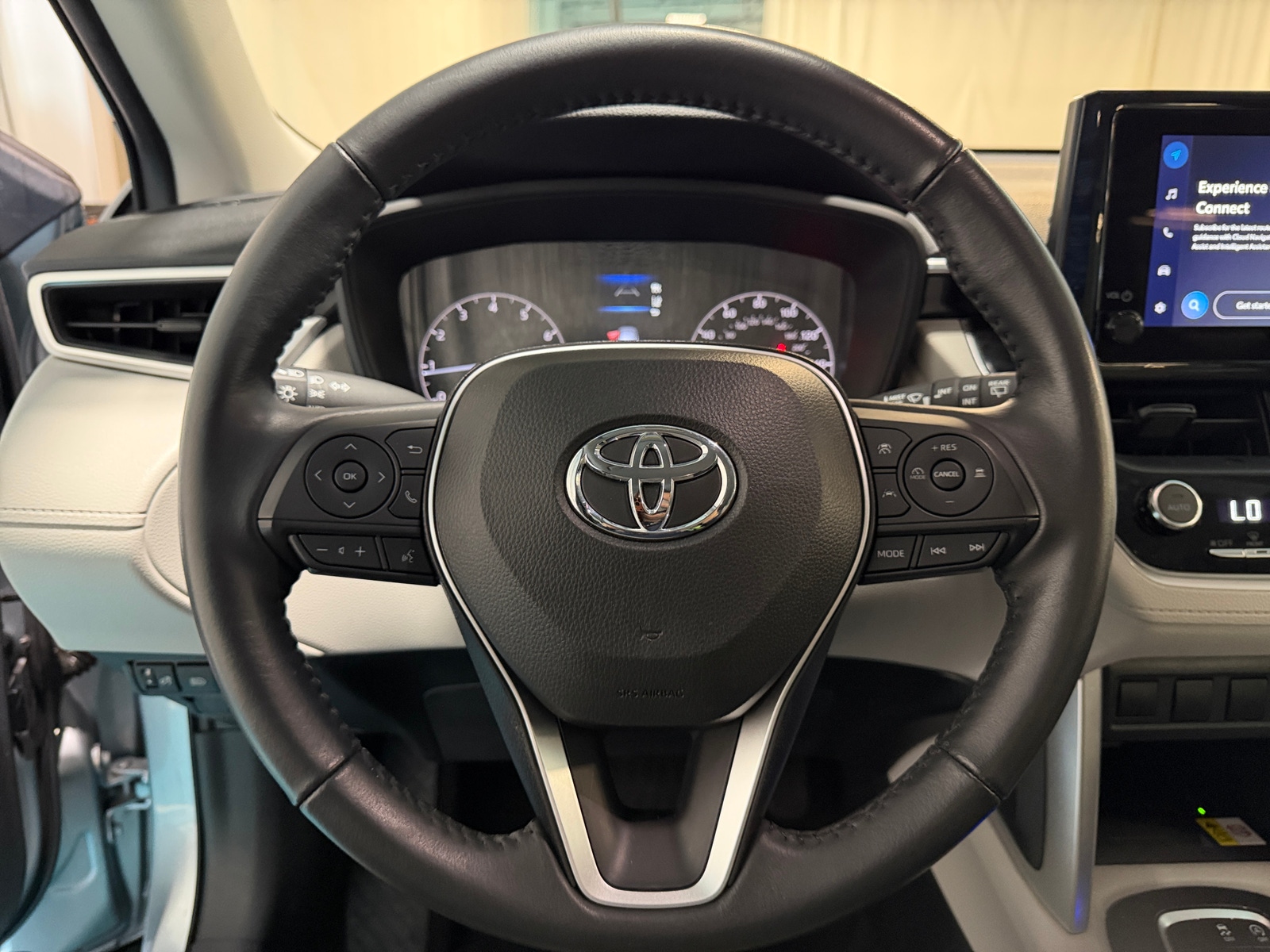 Thumbnail: 2023 Toyota Corolla Cross - 5