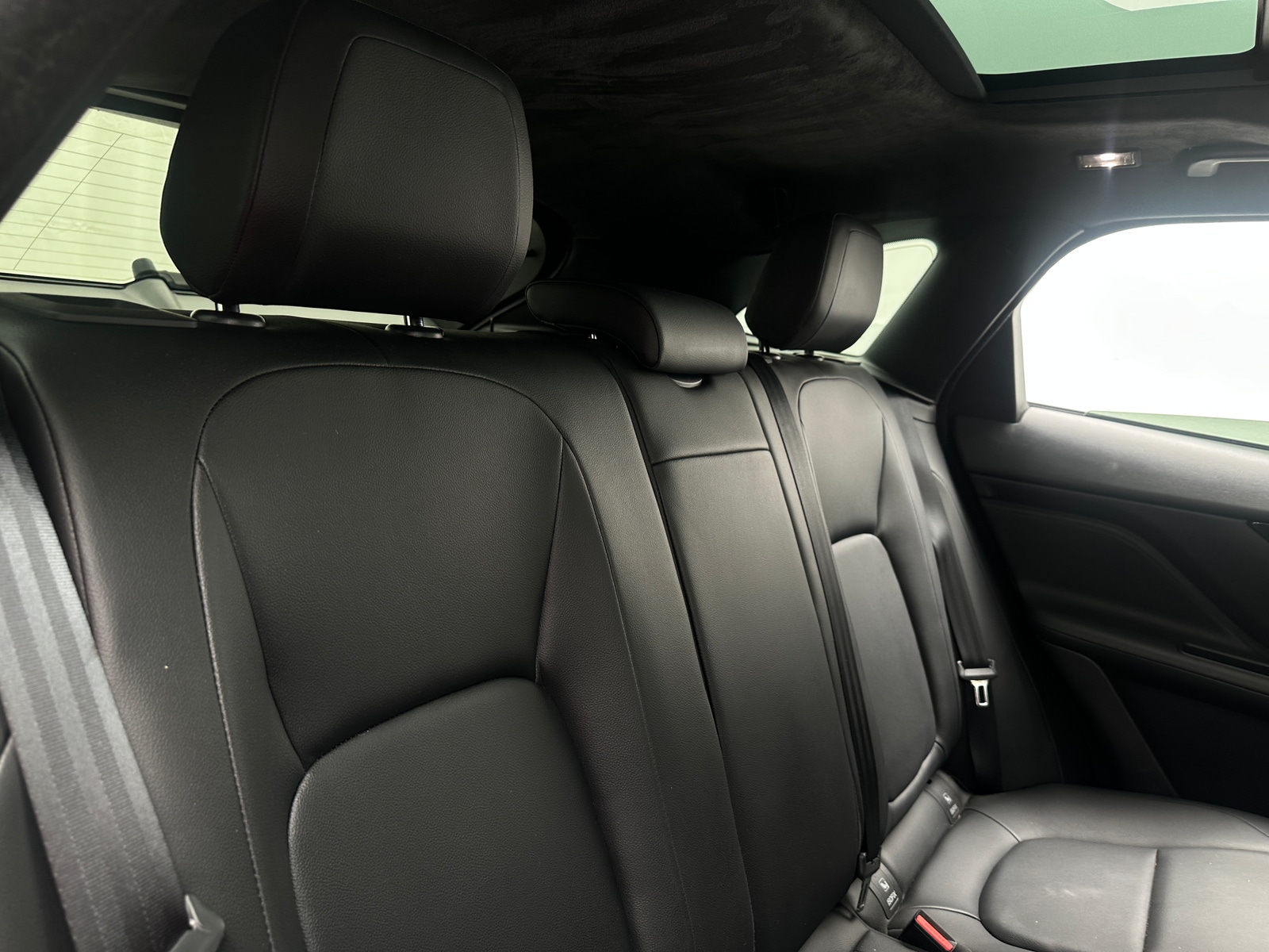 Thumbnail: 2019 Jaguar F-Pace - 5