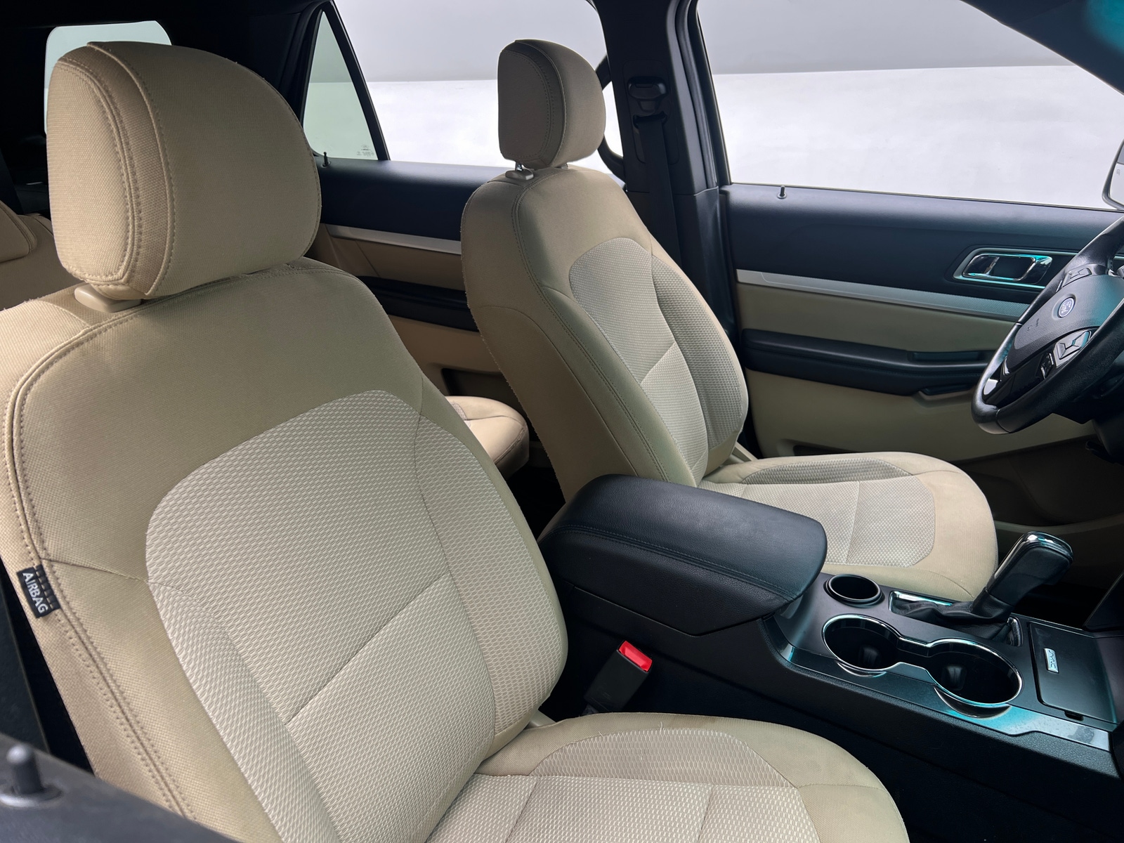Thumbnail: 2016 Ford Explorer - 2