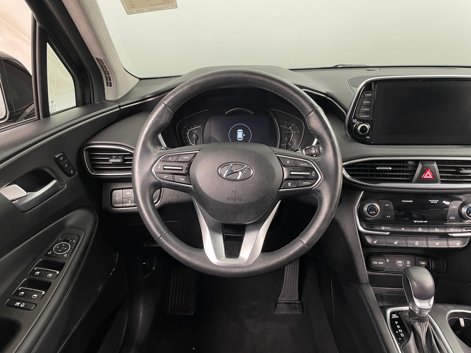 Thumbnail: 2019 Hyundai Santa Fe - 4