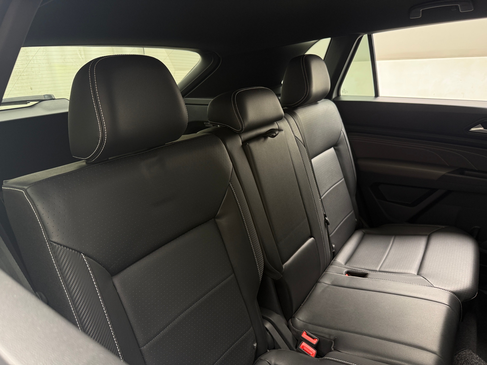 Thumbnail: 2022 Volkswagen Atlas - 5