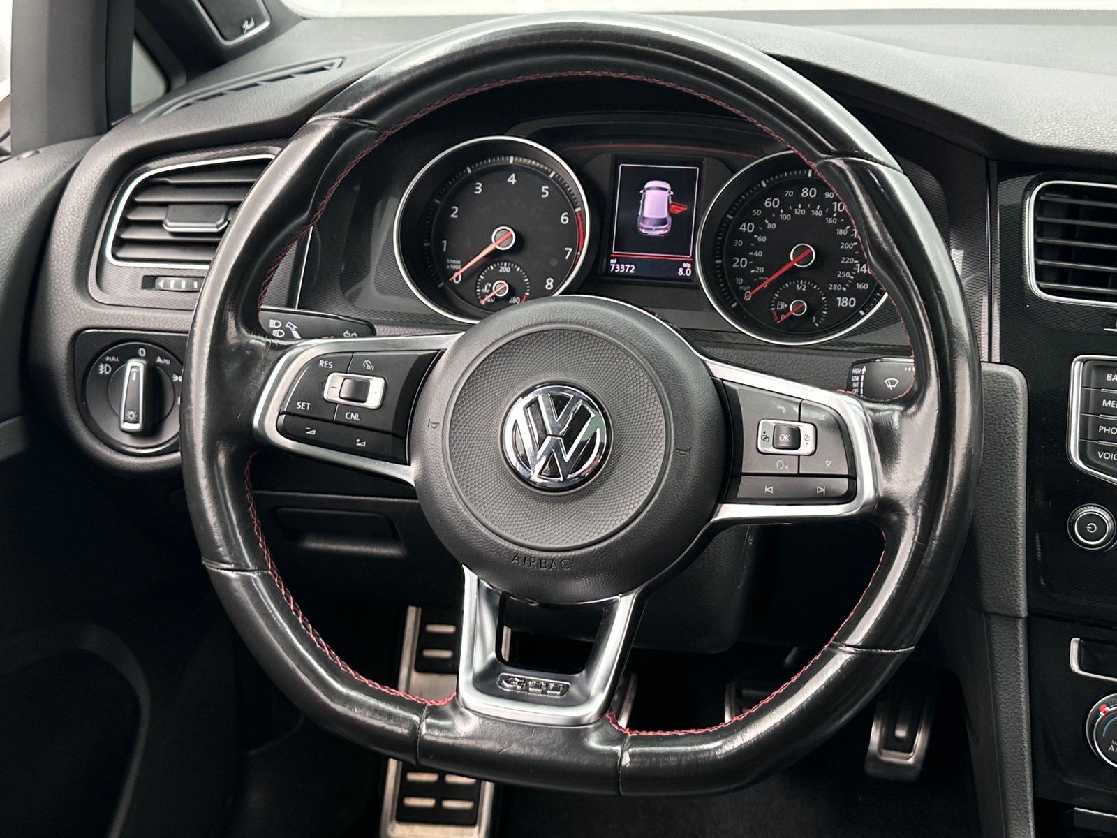 Thumbnail: 2017 Volkswagen Golf - 4