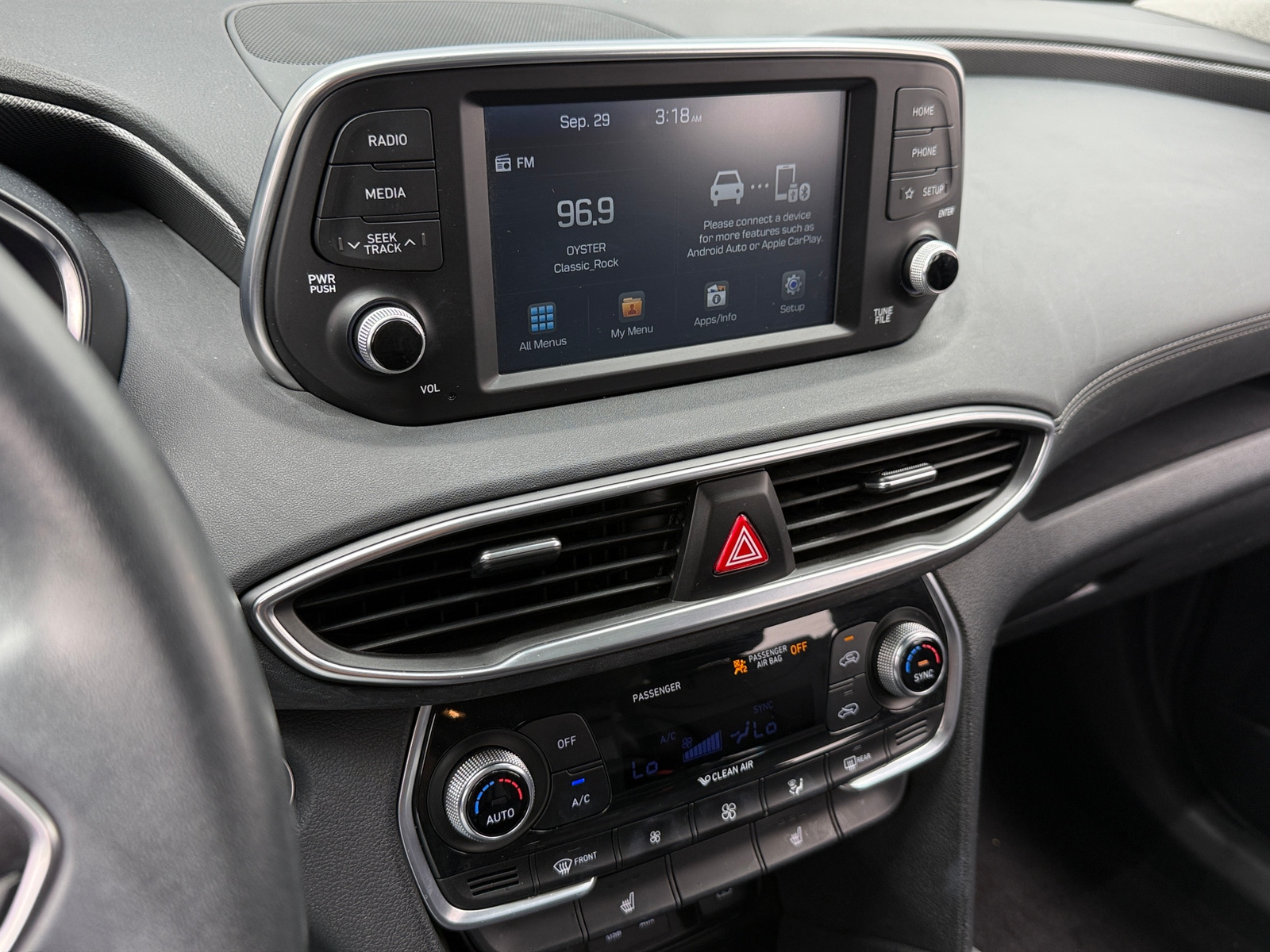 Thumbnail: 2019 Hyundai Santa Fe - 3