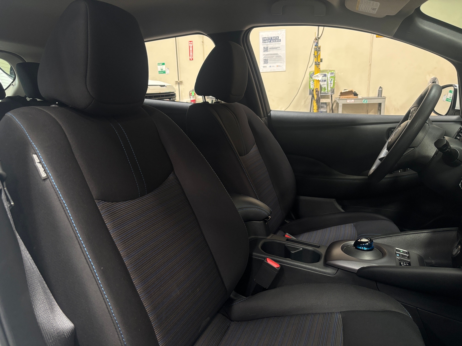 Thumbnail: 2025 Nissan Leaf - 2