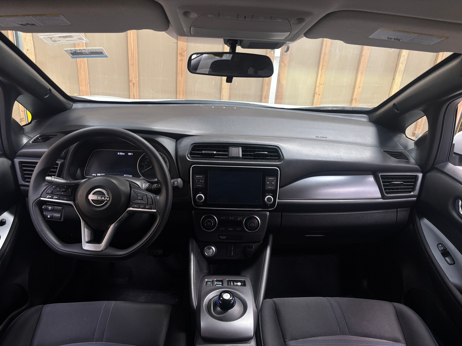 Thumbnail: 2025 Nissan Leaf - 3