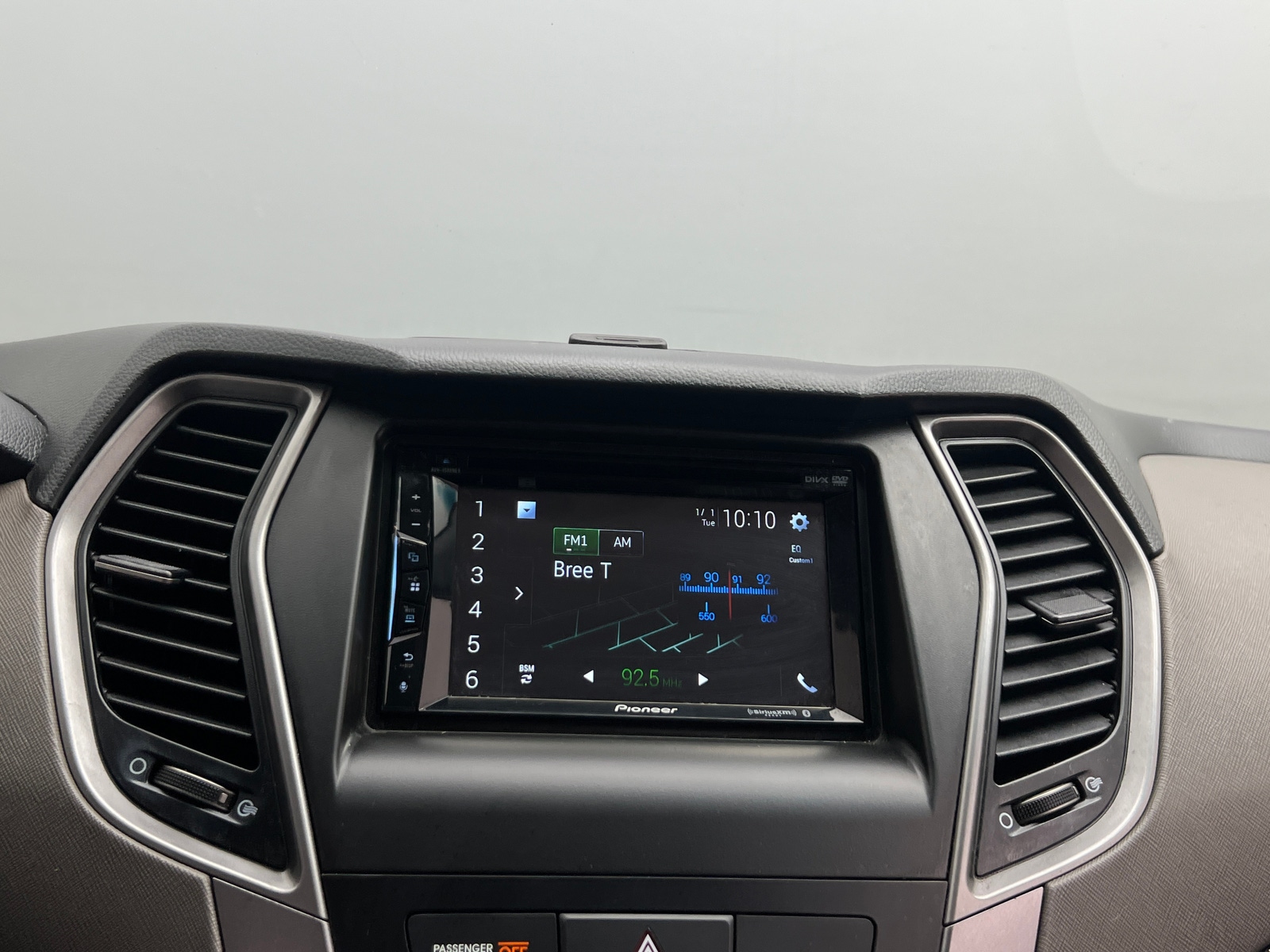 Thumbnail: 2016 Hyundai Santa Fe - 4