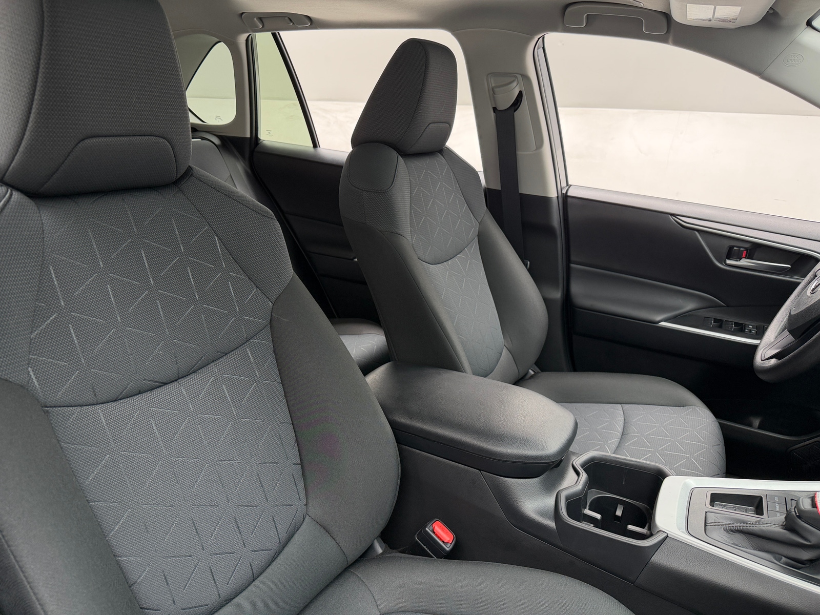Thumbnail: 2025 Toyota RAV4 - 2