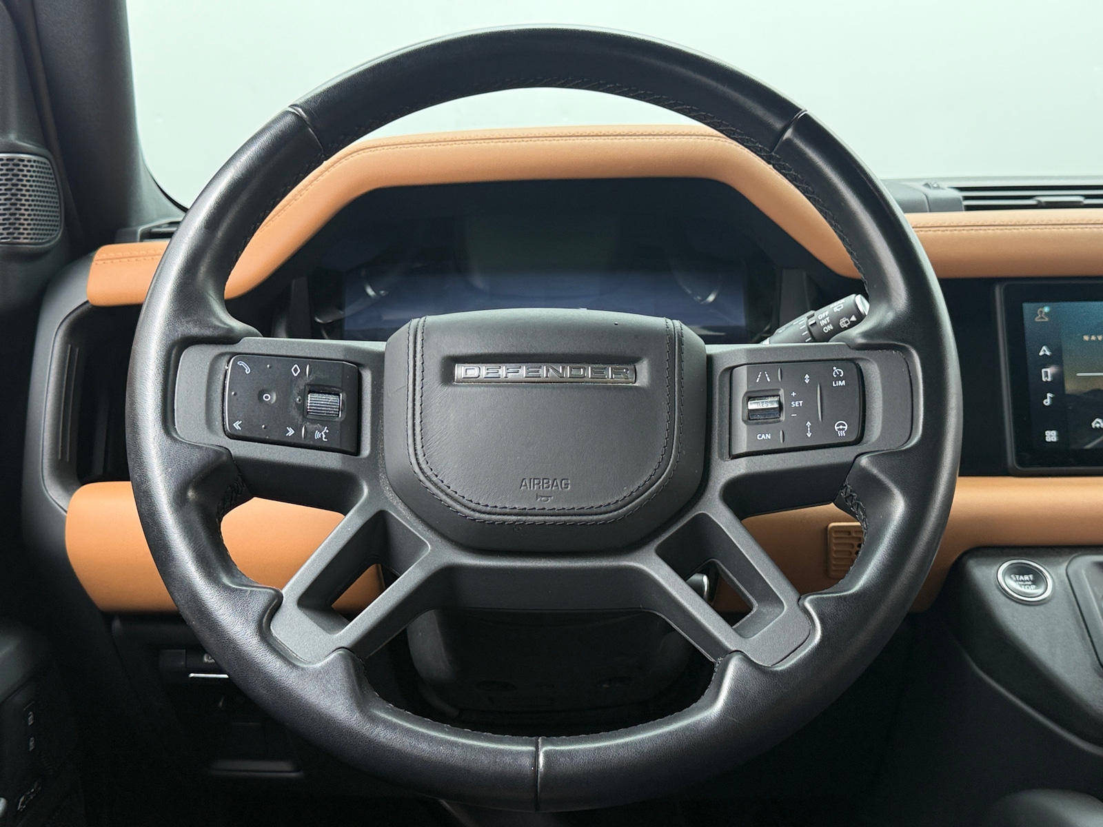 Thumbnail: 2023 Land Rover Defender - 4