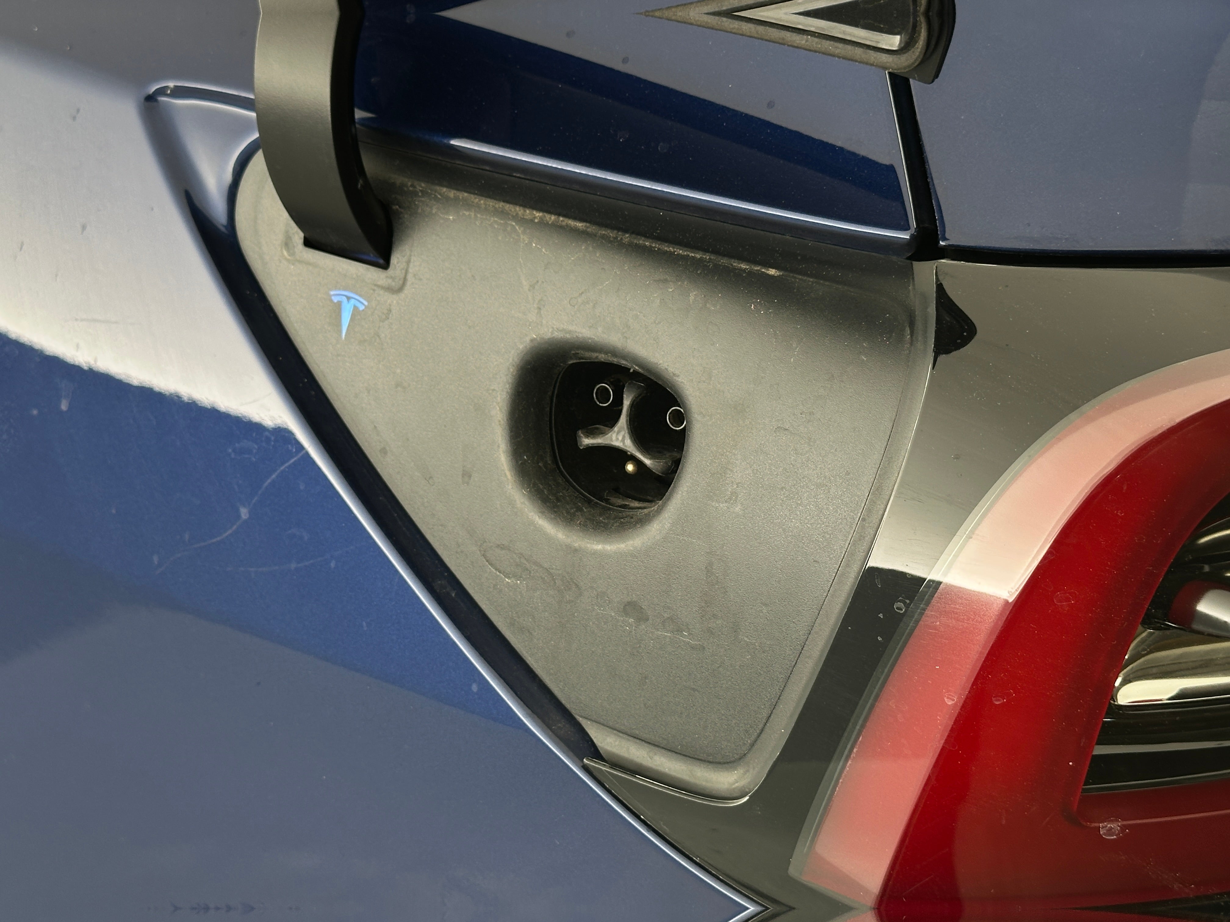 Used 2023 Tesla Model Y Long Range with VIN 7SAYGDEE1PA101523 for sale in Auburn, WA