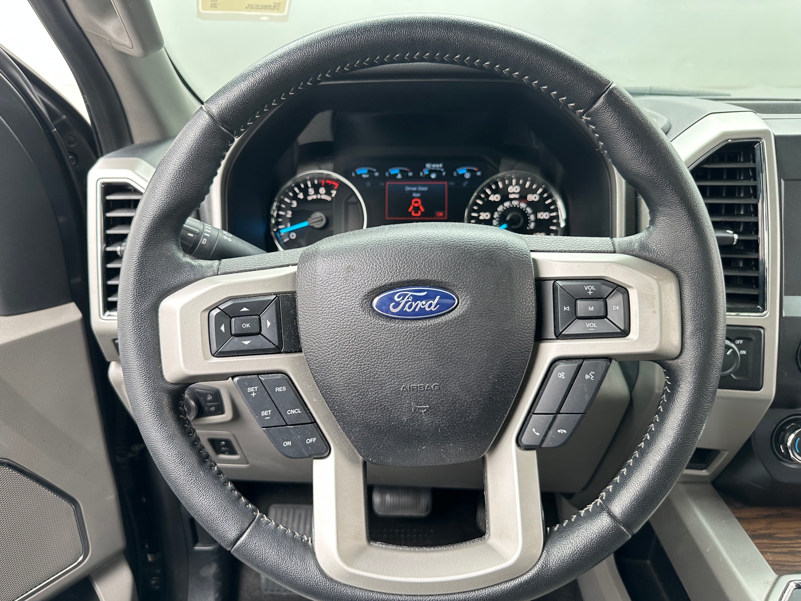 Thumbnail: 2019 Ford Econoline - 4