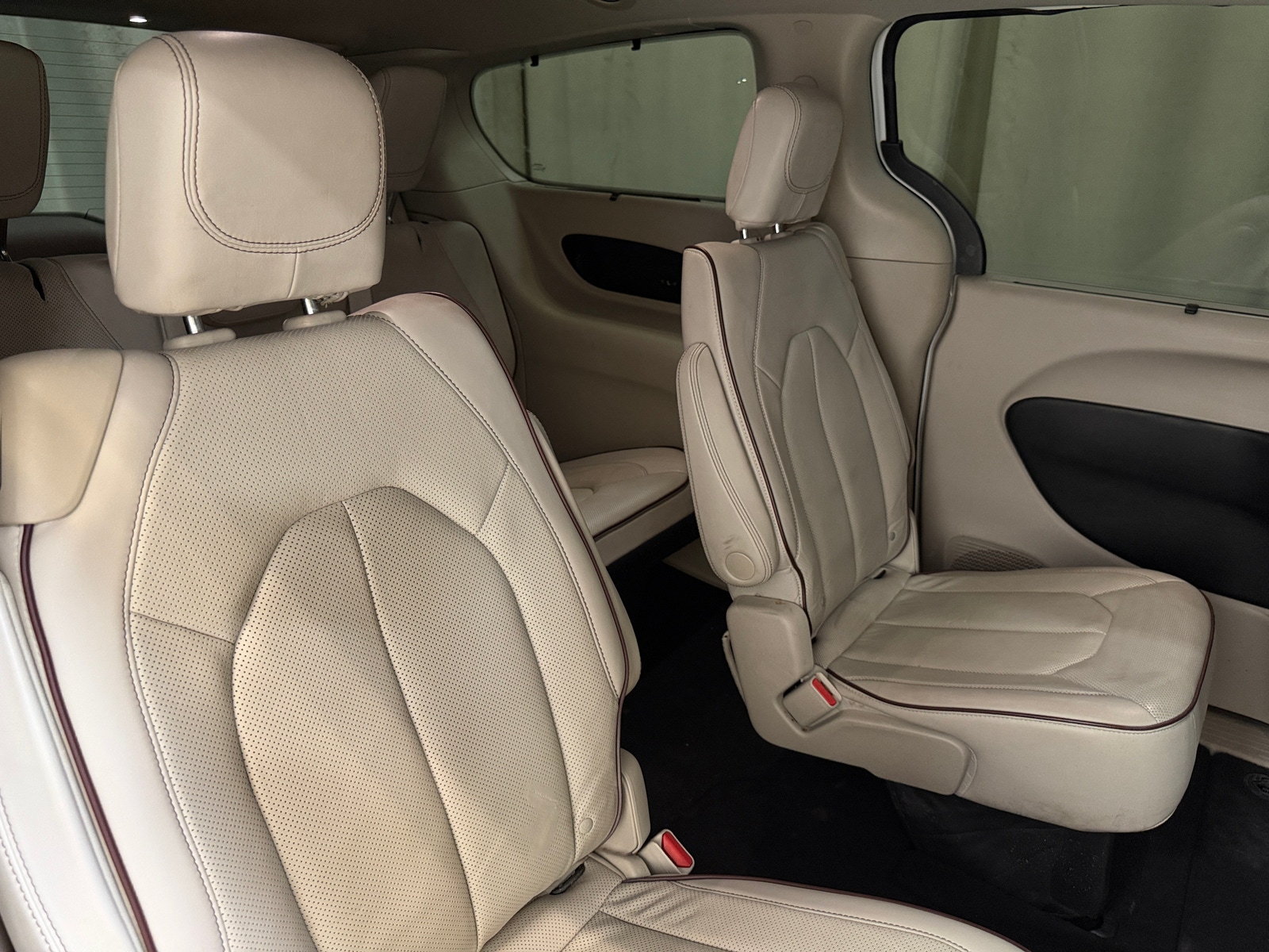 Thumbnail: 2020 Chrysler Pacifica - 5