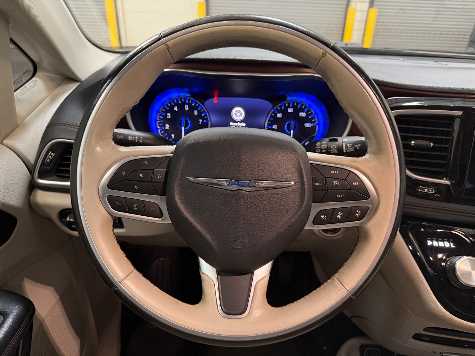 Thumbnail: 2020 Chrysler Pacifica - 4