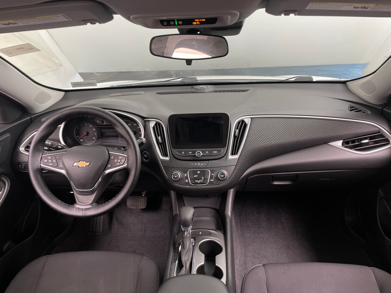 Thumbnail: 2023 Chevrolet Malibu - 3