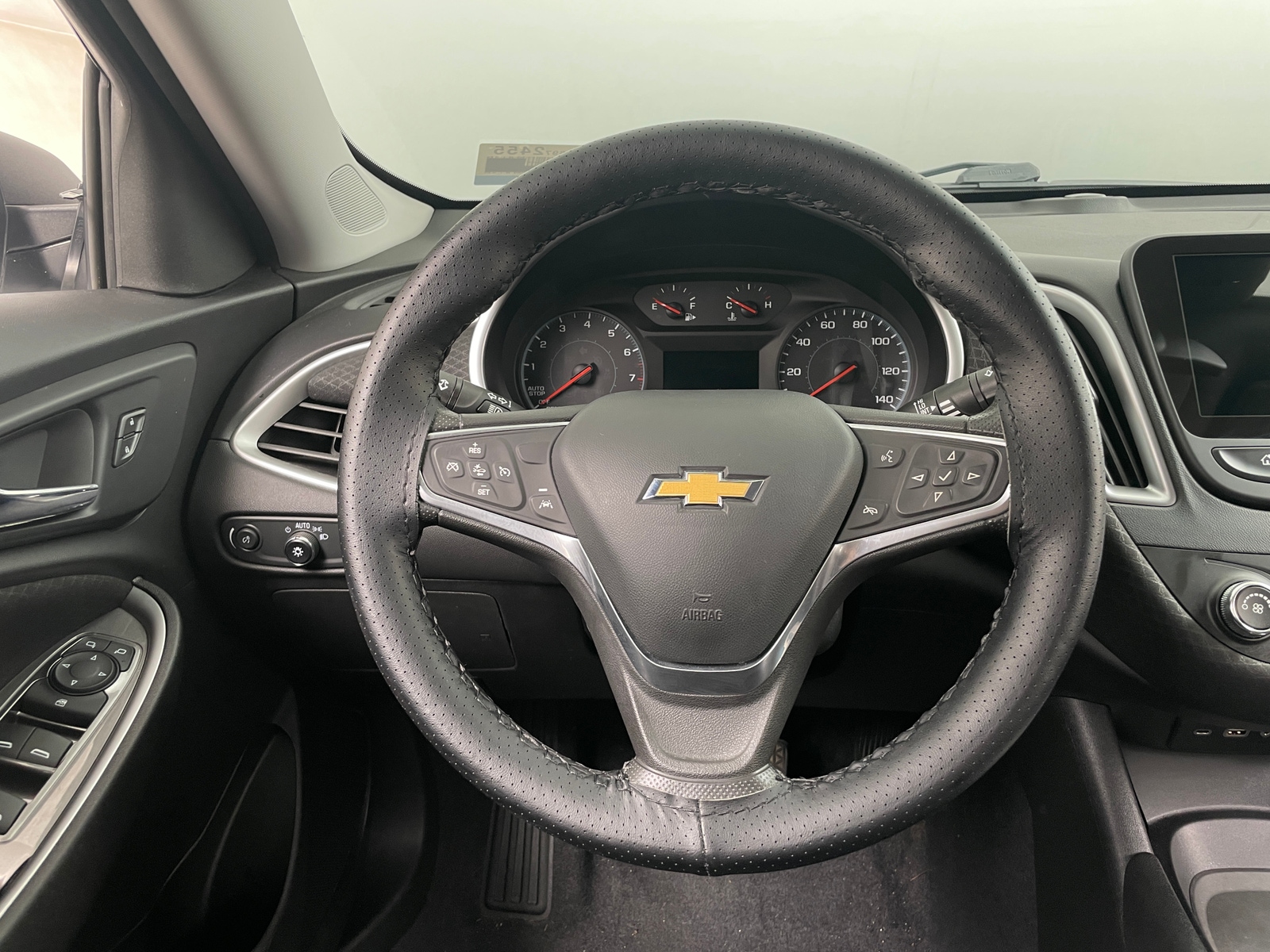 Thumbnail: 2023 Chevrolet Malibu - 5