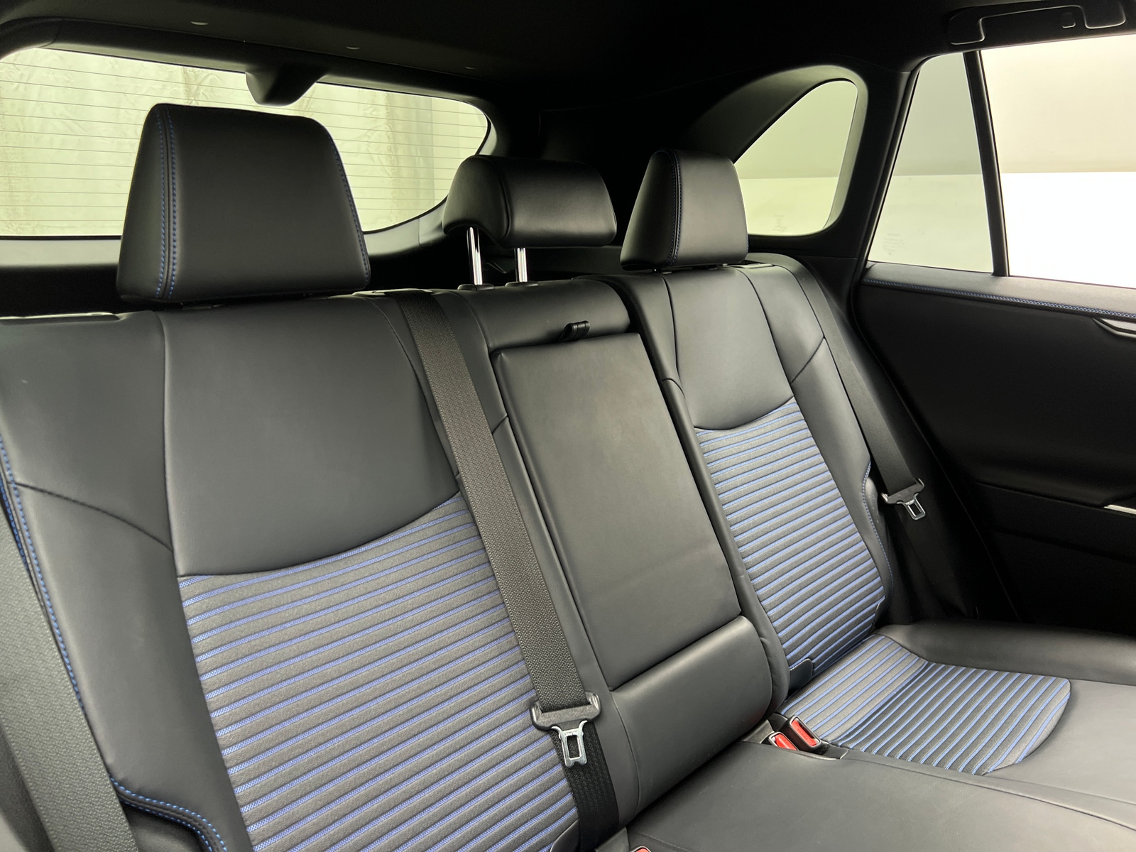 Thumbnail: 2020 Toyota RAV4 - 6