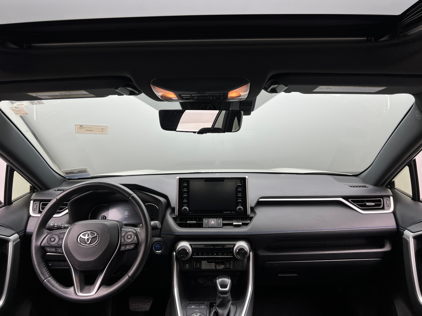 Thumbnail: 2020 Toyota RAV4 - 3