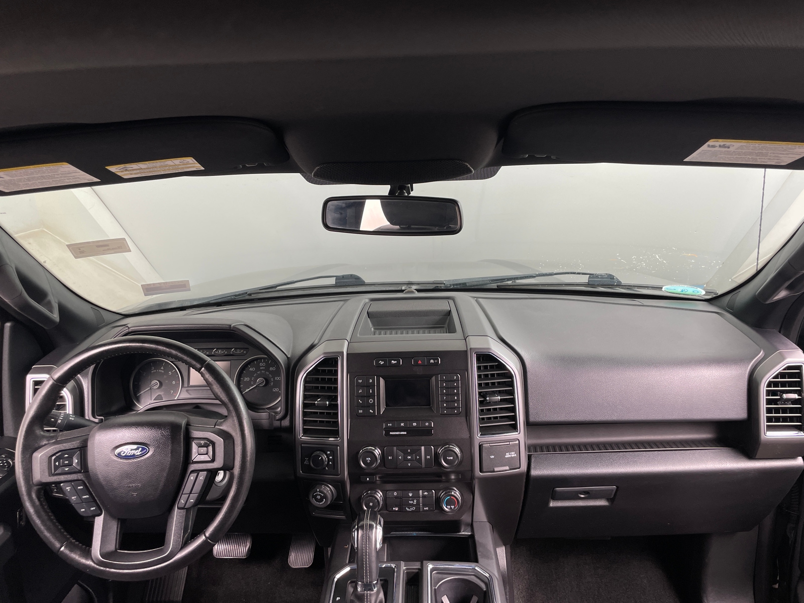 Thumbnail: 2018 Ford Econoline - 3