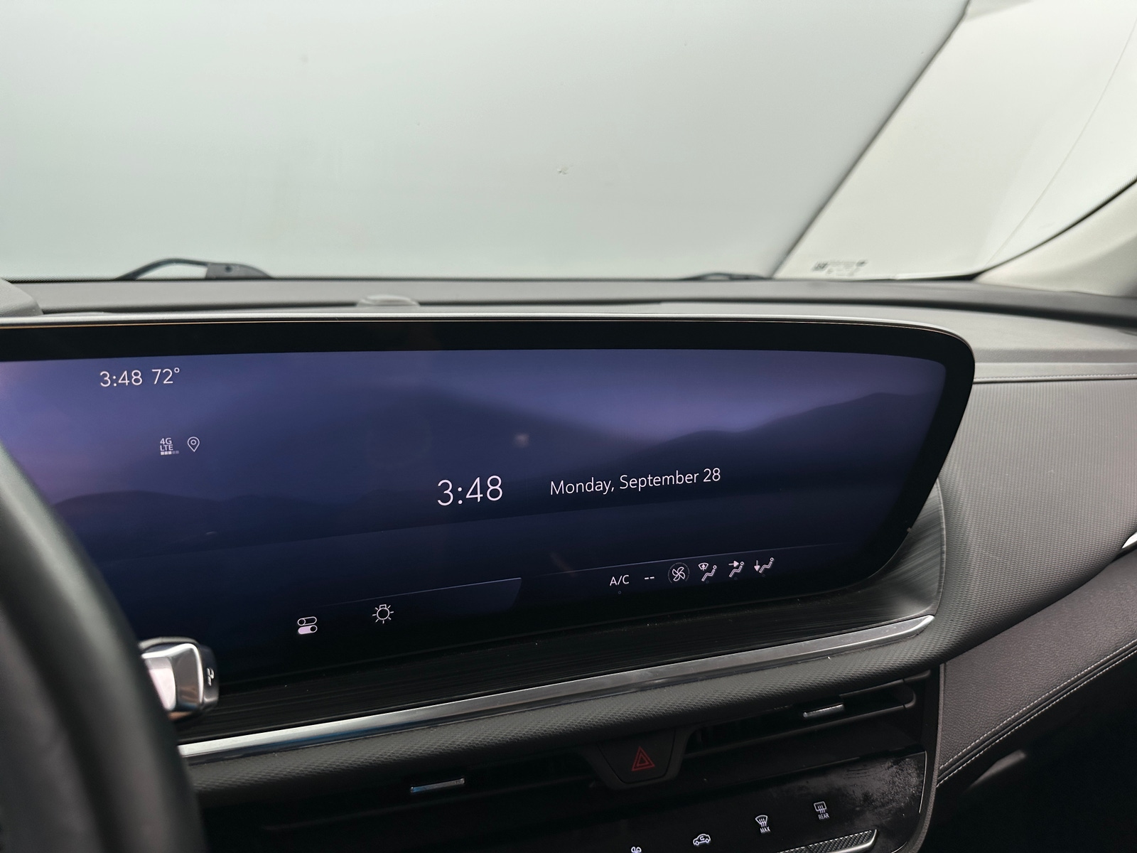 Thumbnail: 2024 Buick Envision - 3