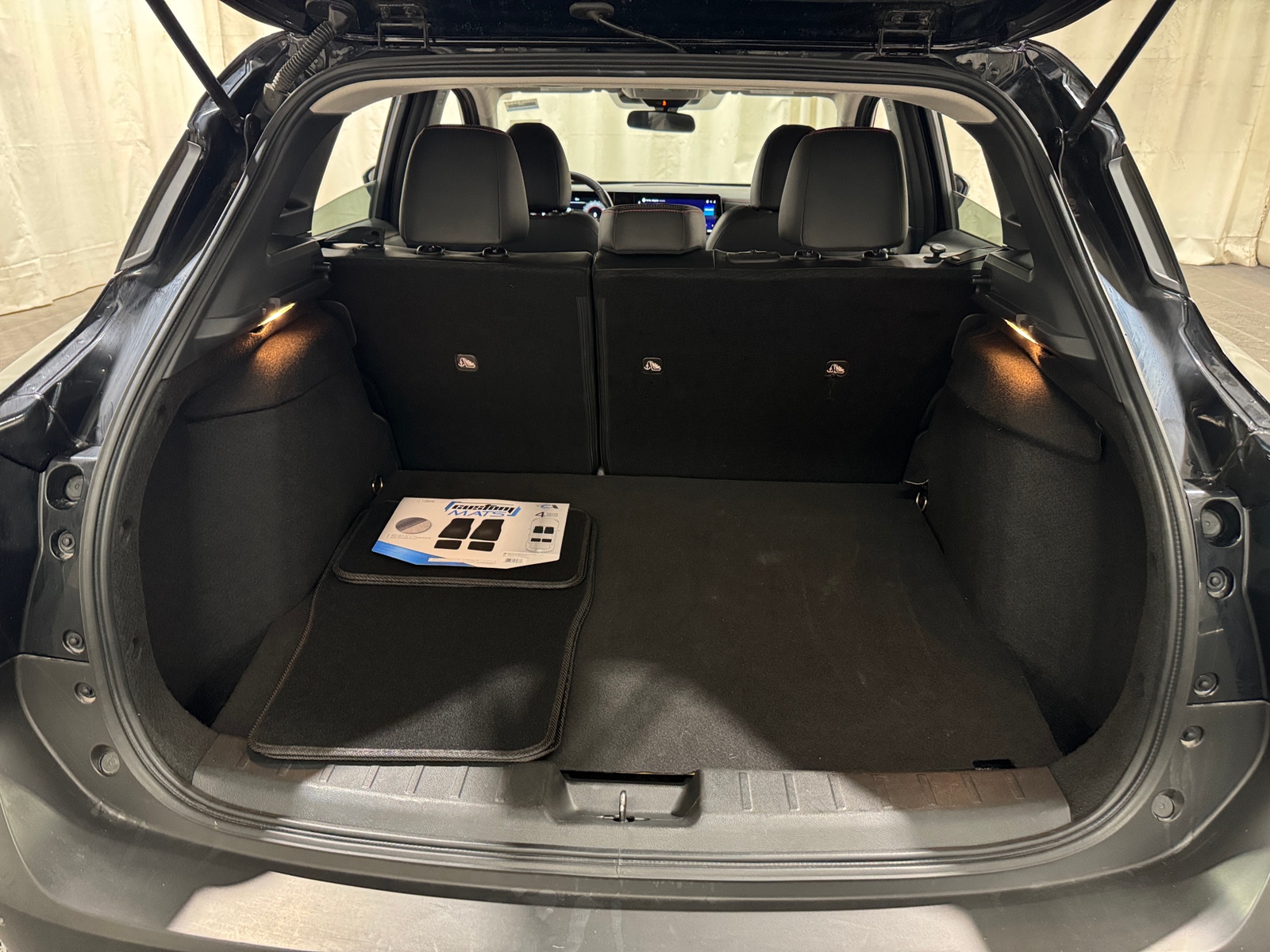 Thumbnail: 2026 Nissan Kicks - 6