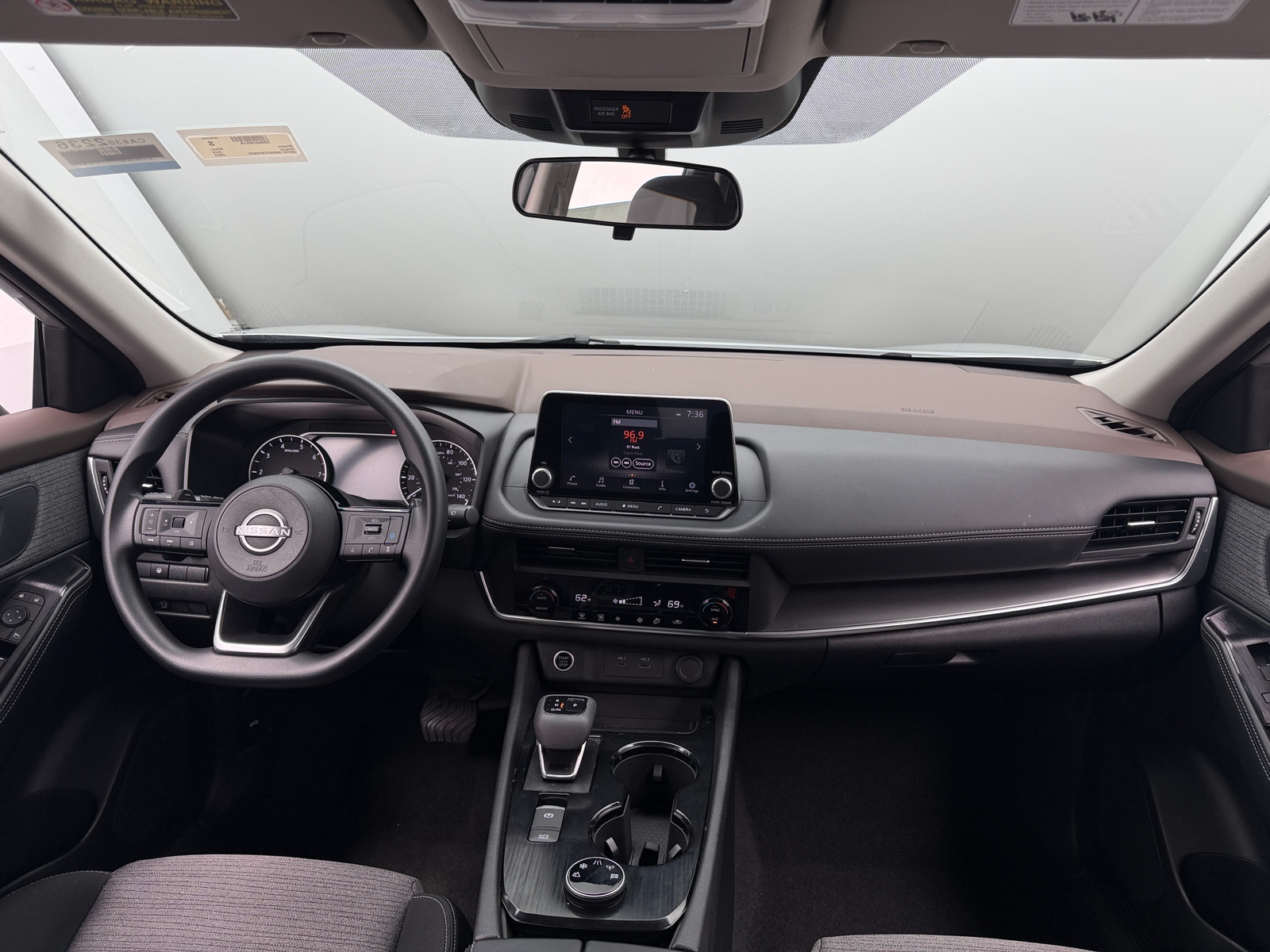 Thumbnail: 2023 Nissan Rogue - 3