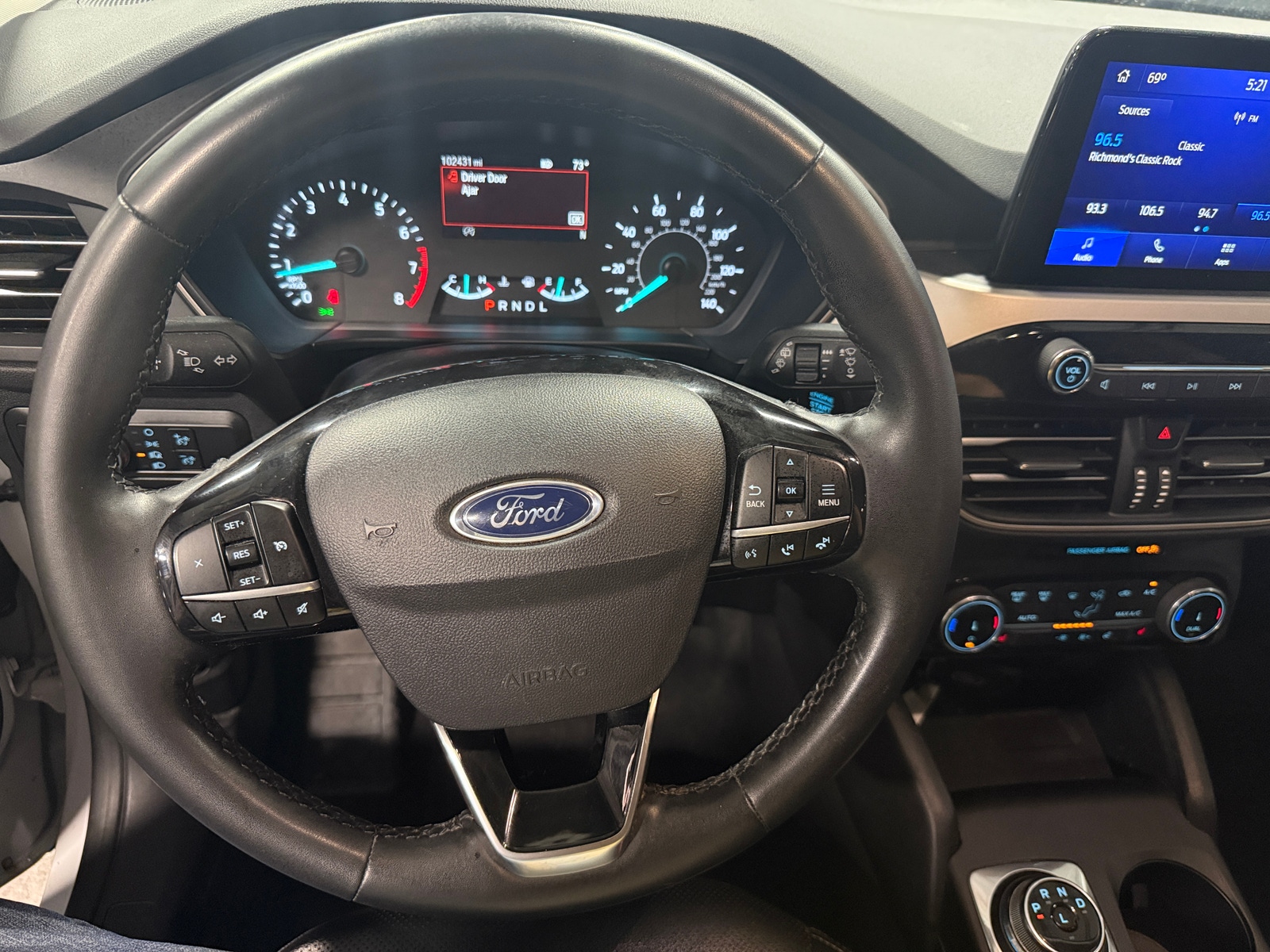 Thumbnail: 2022 Ford Escape - 4