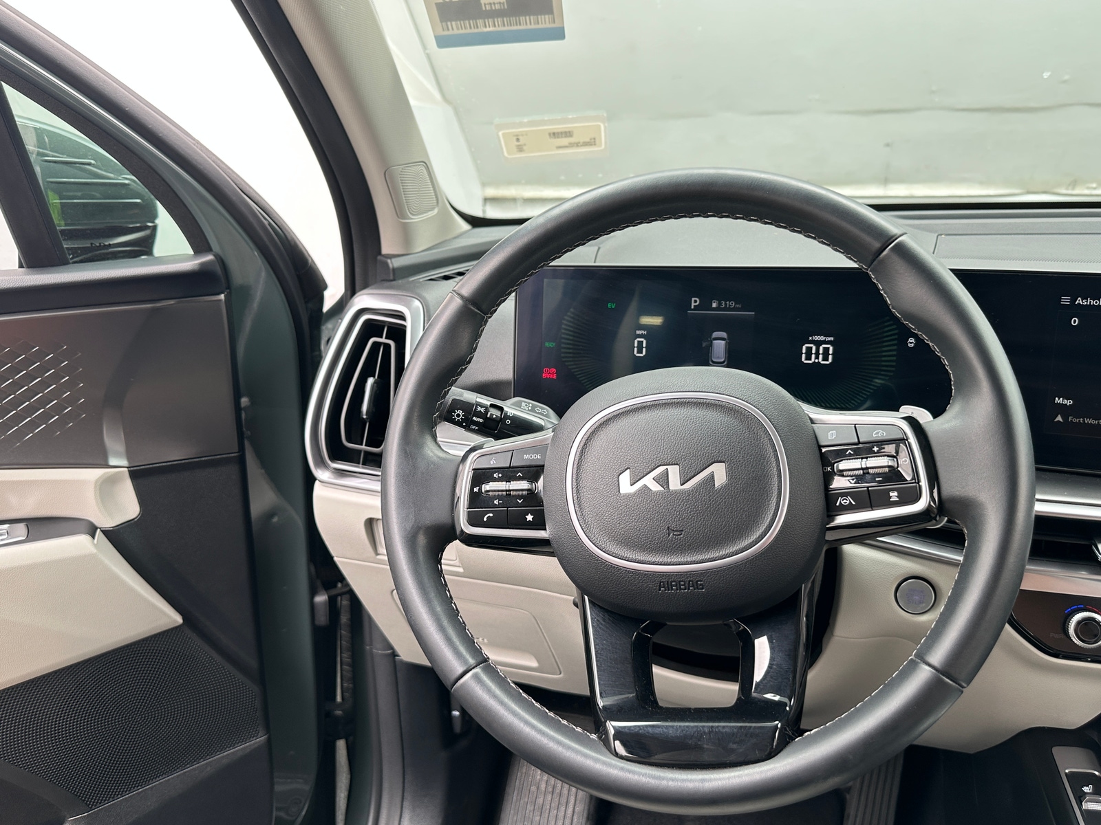 Thumbnail: 2025 Kia Sorento - 4