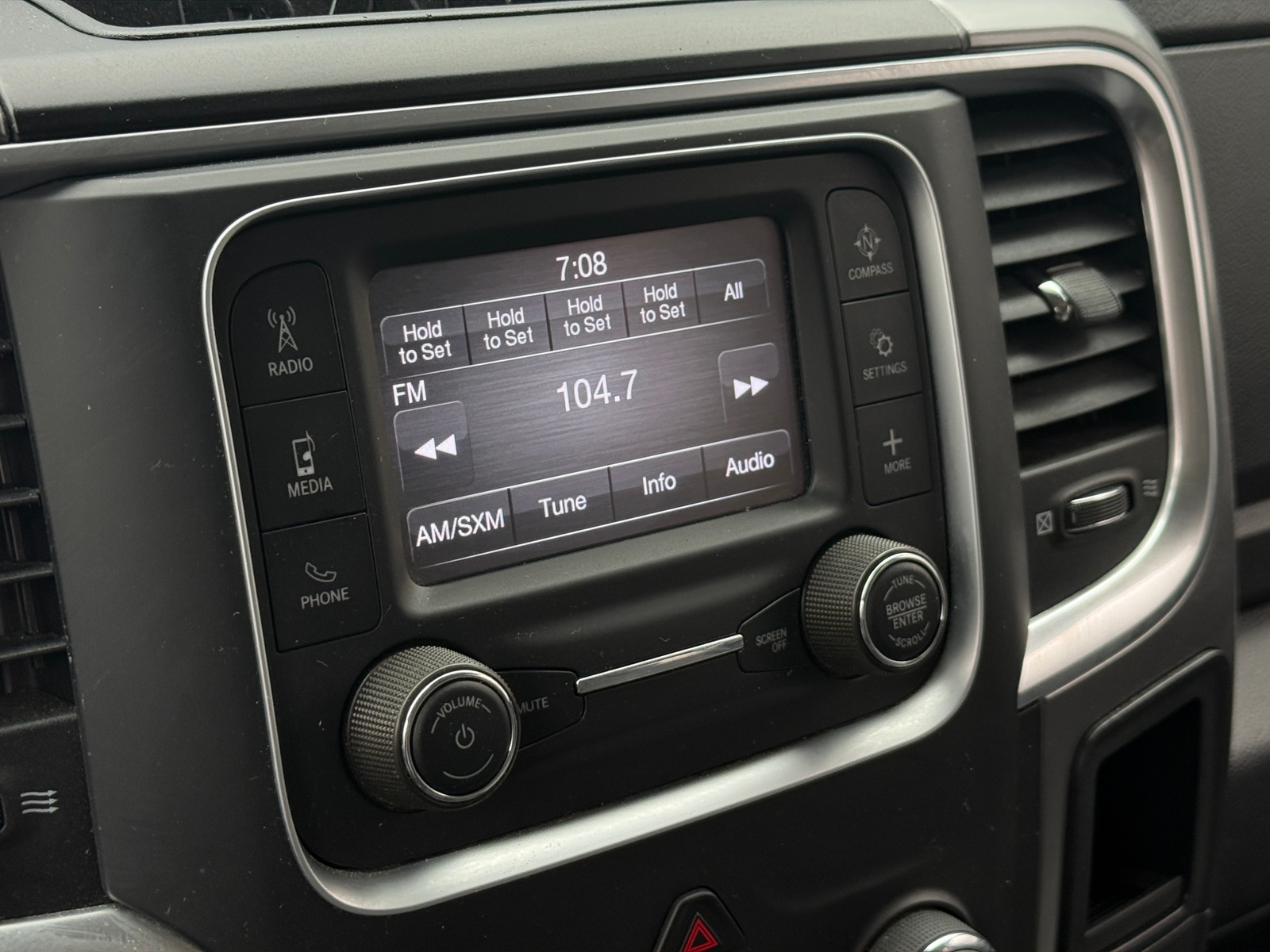 Thumbnail: 2024 RAM 1500 Classic - 4