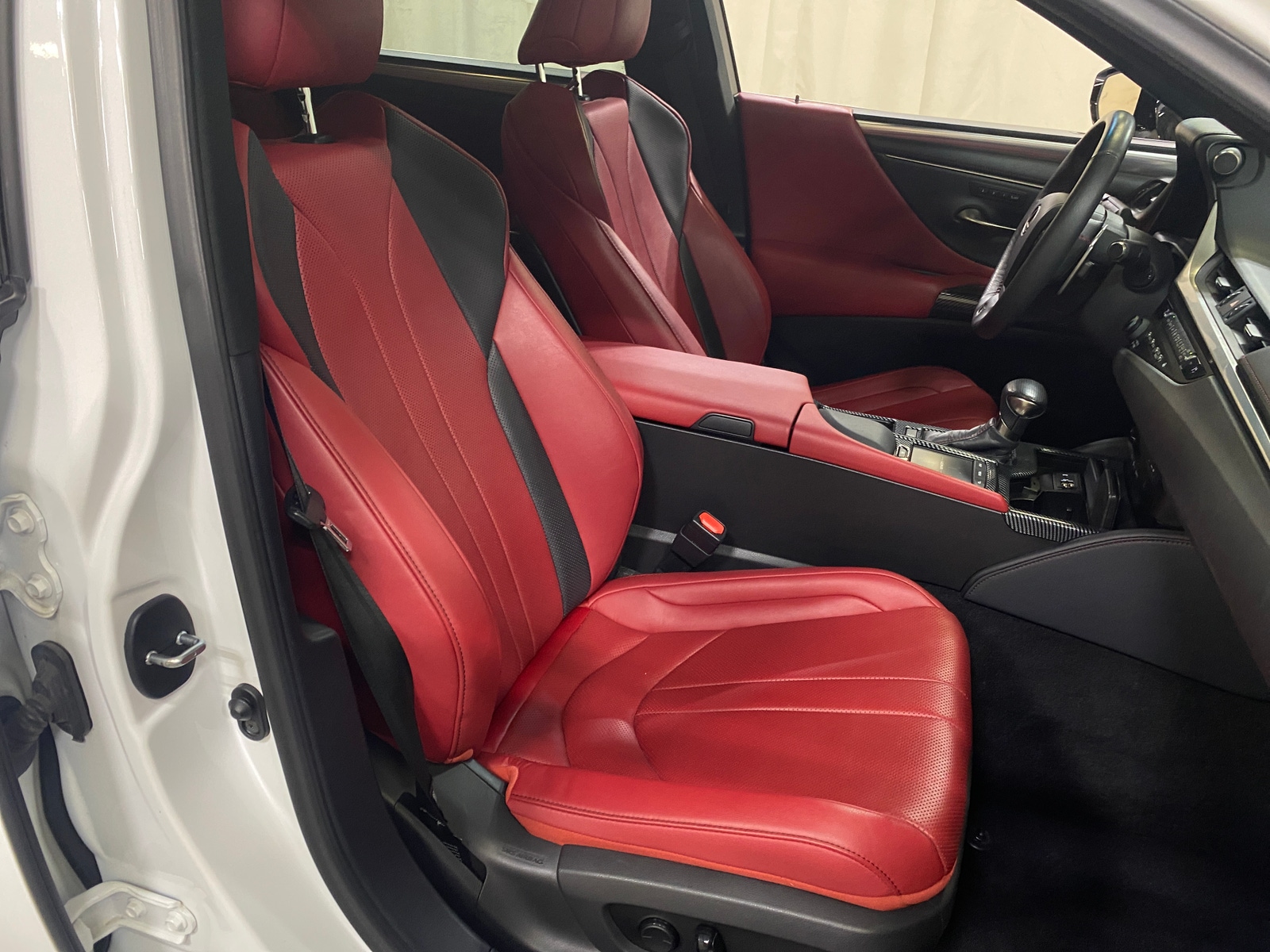 Thumbnail: 2020 Lexus ES - 2