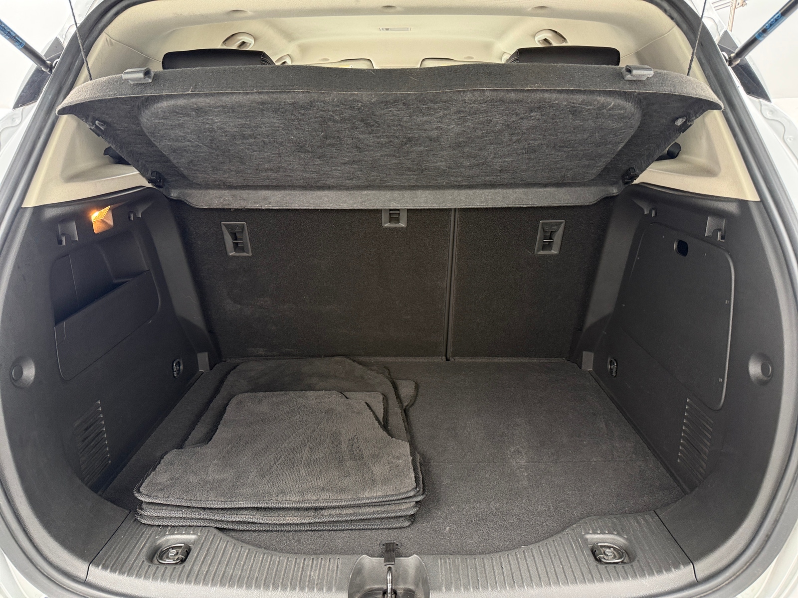 Thumbnail: 2017 Buick Encore - 6