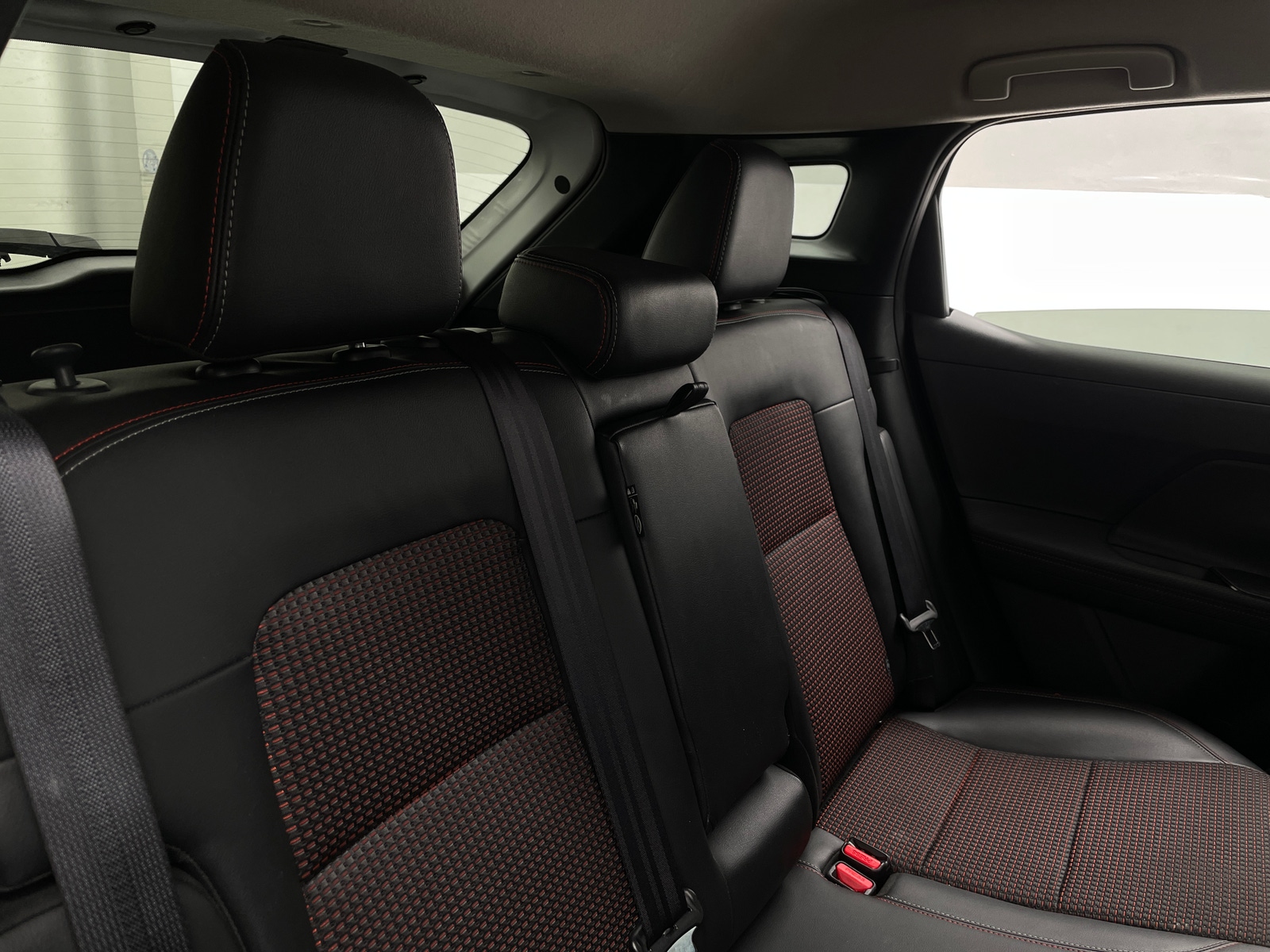 Thumbnail: 2025 Nissan Kicks - 5