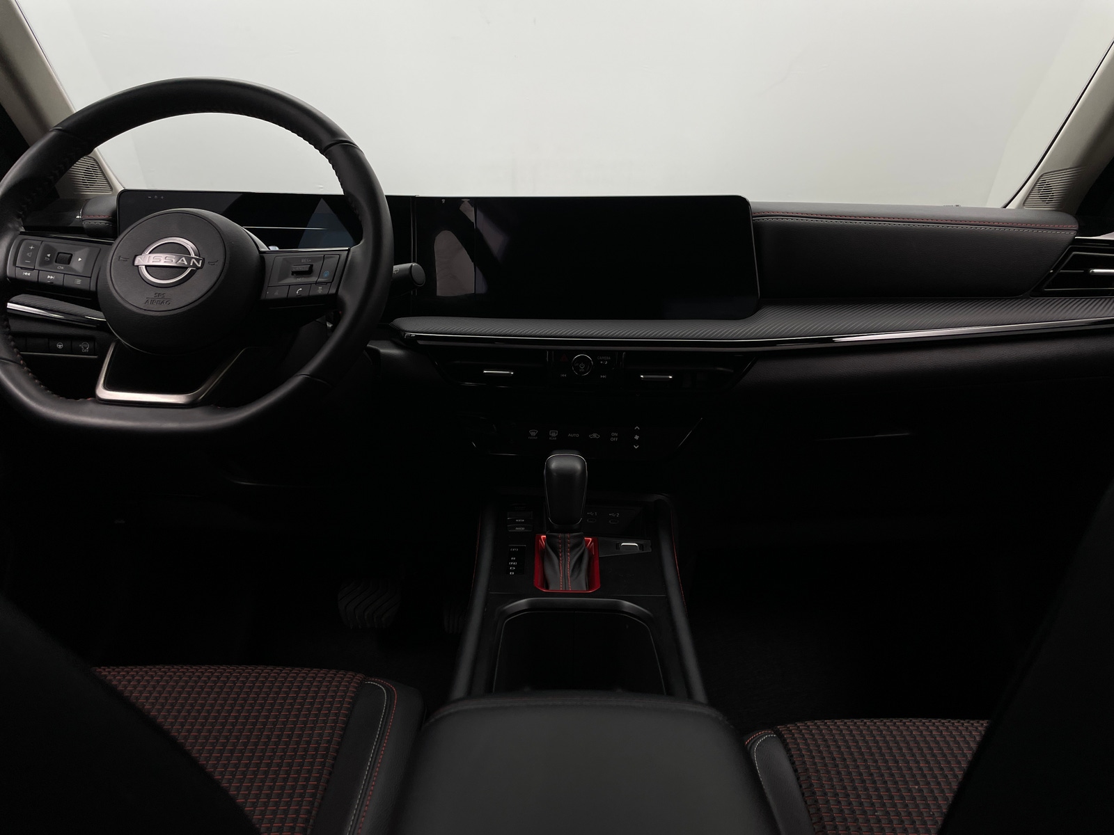 Thumbnail: 2025 Nissan Kicks - 2