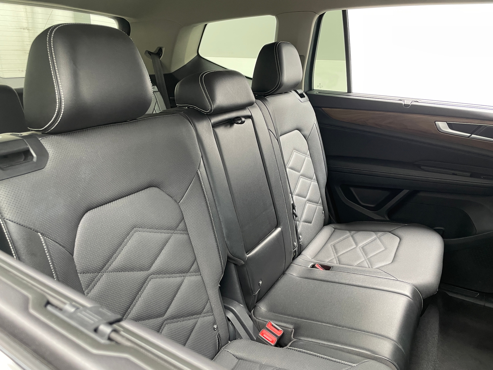 Thumbnail: 2024 Volkswagen Atlas - 5
