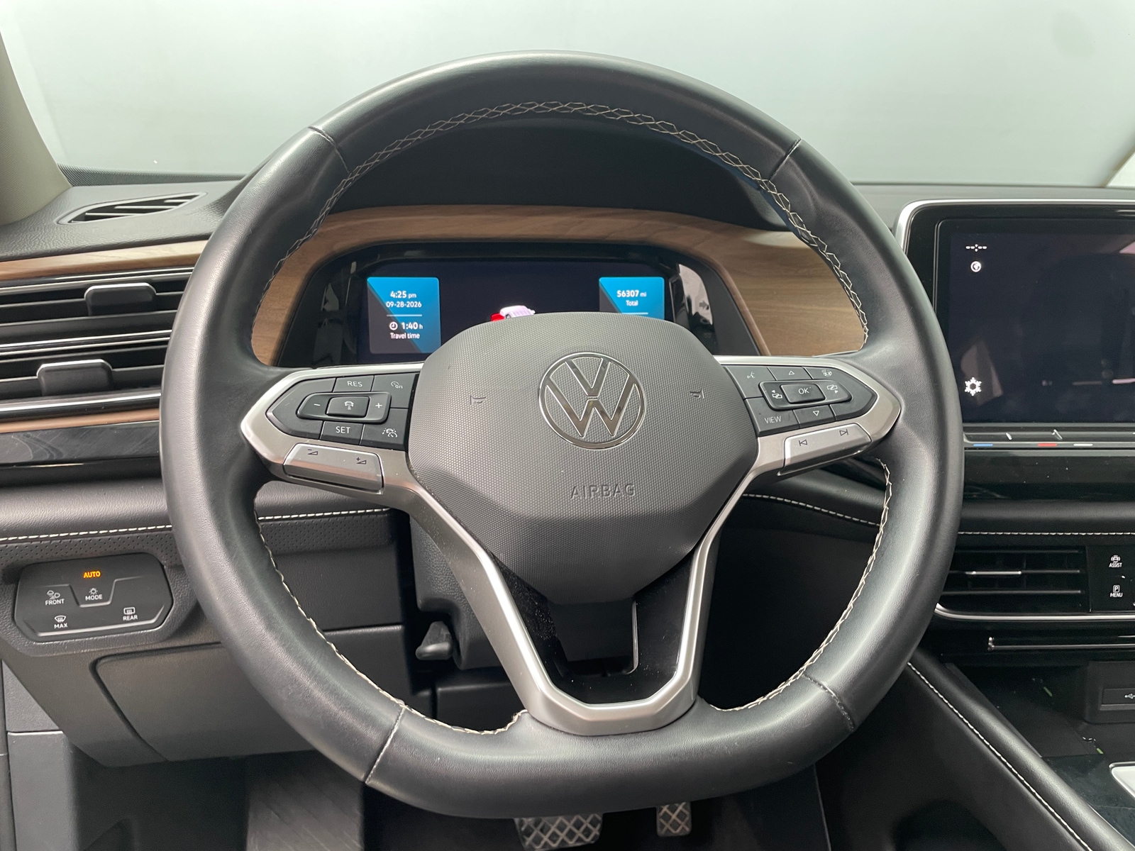 Thumbnail: 2024 Volkswagen Atlas - 4