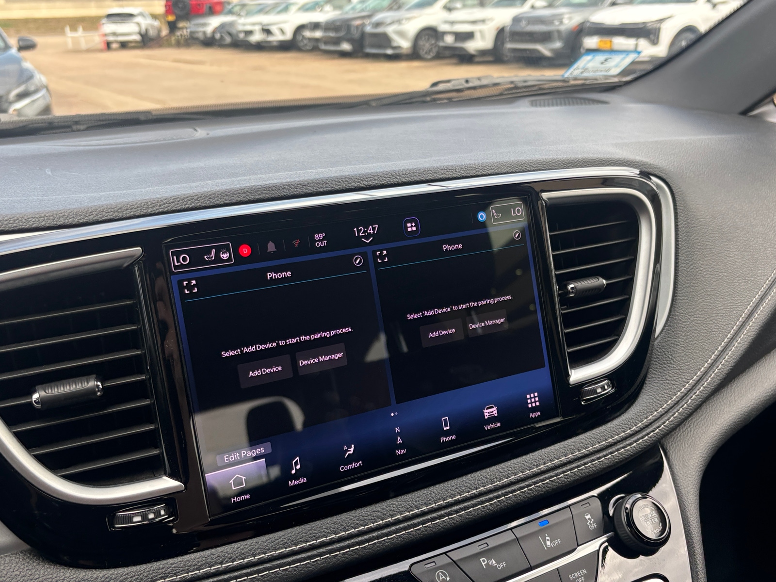 Thumbnail: 2025 Chrysler Pacifica - 4