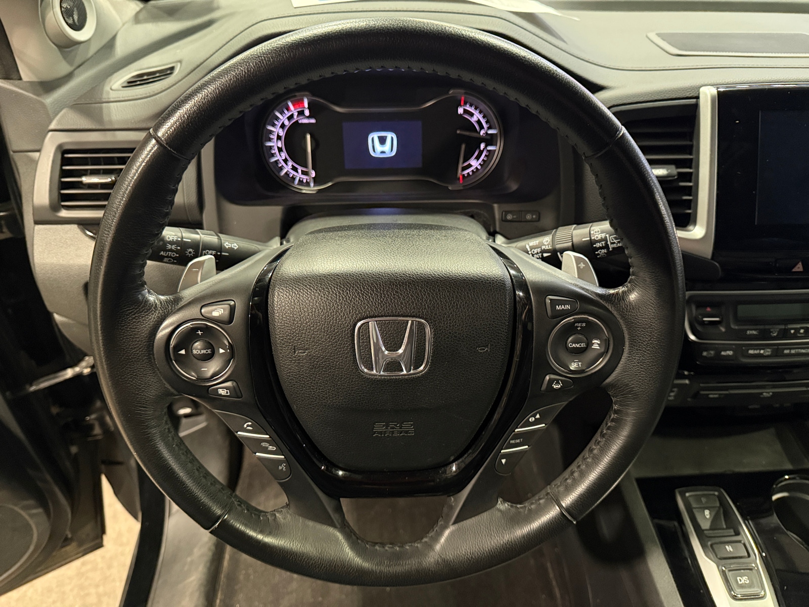 Thumbnail: 2016 Honda Pilot - 4