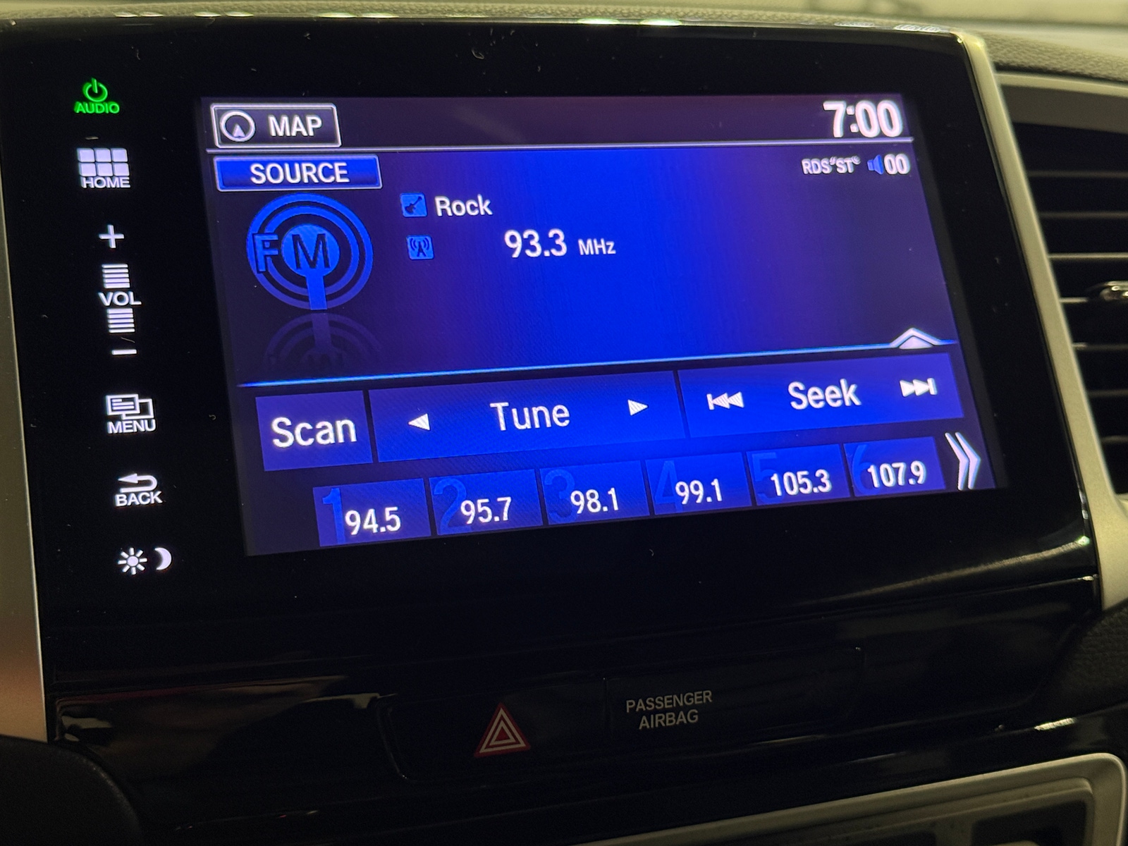 Thumbnail: 2016 Honda Pilot - 3